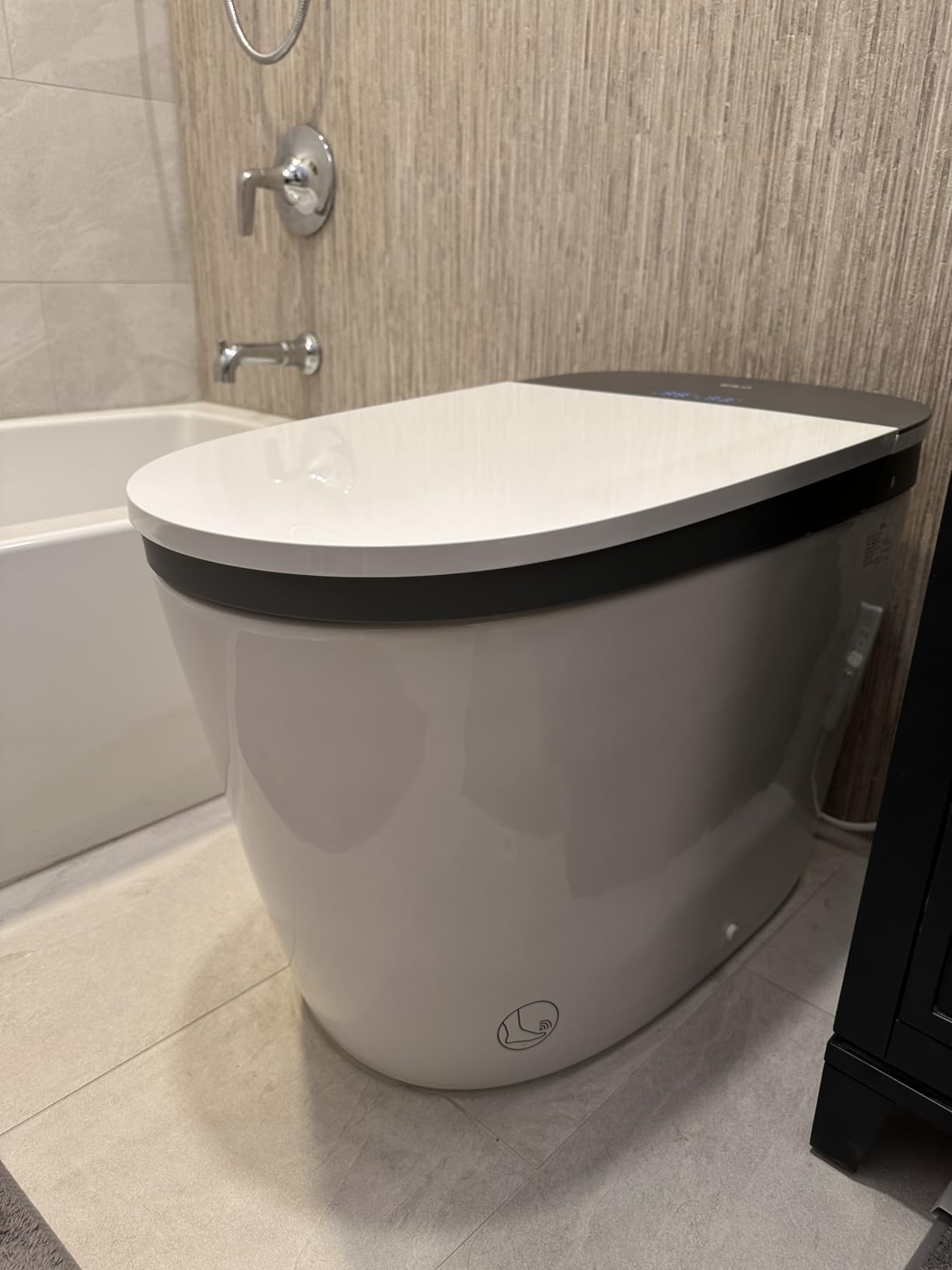 EPLO Smart Toilet Bidet with Auto Open Close, 1000 Gram MaP Flush Score, Foam Dispenser, ADA Comfort Height, Moving Dryer, Auto Flush, Heated Seat, One Piece Elongated Toilet with Tank Built in U8MAX customer photo 1