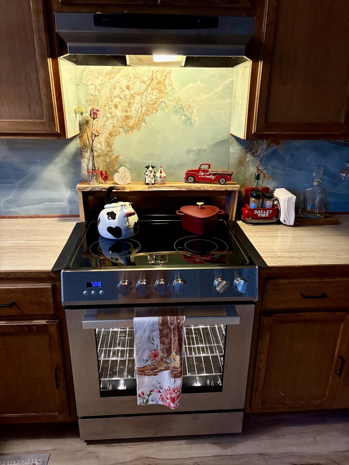 Cosmo COS-ERD304K 30 in. Stellar Collection 4.9 cu. ft. 4 Burner Electric Range, Convection, Stainless Steel customer photo 2