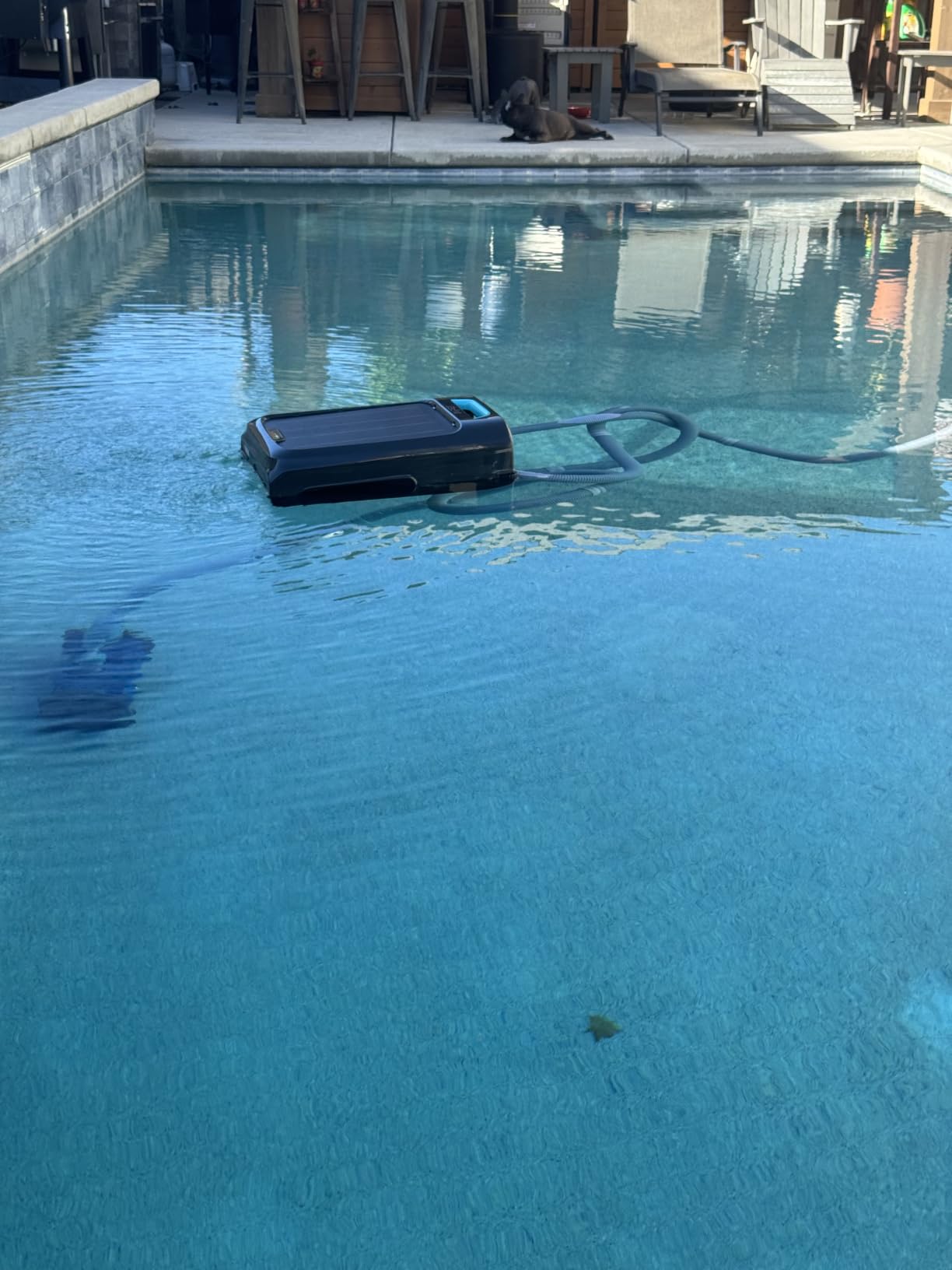 AIPER EcoSurfer S2 Solar Pool Skimmer Robot 24/7 Continuous Cleaning, Gray | App Support, Dual Charging Modes, Smart Obstacle Avoidance, 150-um Filtration, OTA Upgrade, Leak-Proof Baffle, Edge Cleaning customer photo 1