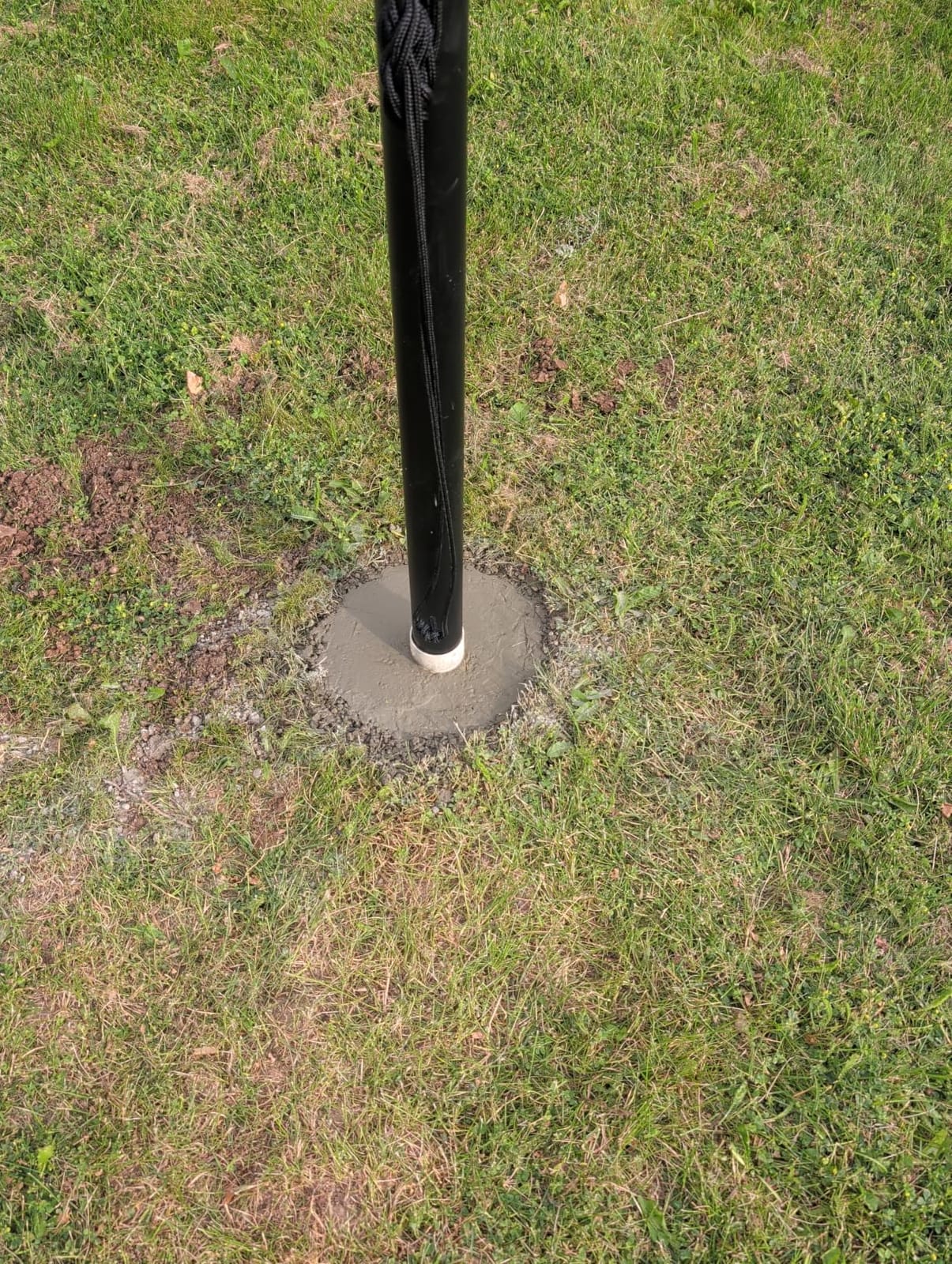 20FT Heavy Duty Tapered Flag Pole Kit, 100MPH Tested Outside House | Tapered Design For Wind Resistance,13-Gauge Rust-Resistant Aluminum Flagpole, Fly 2 Flags, Complete Hardware, Easy Install customer photo 1