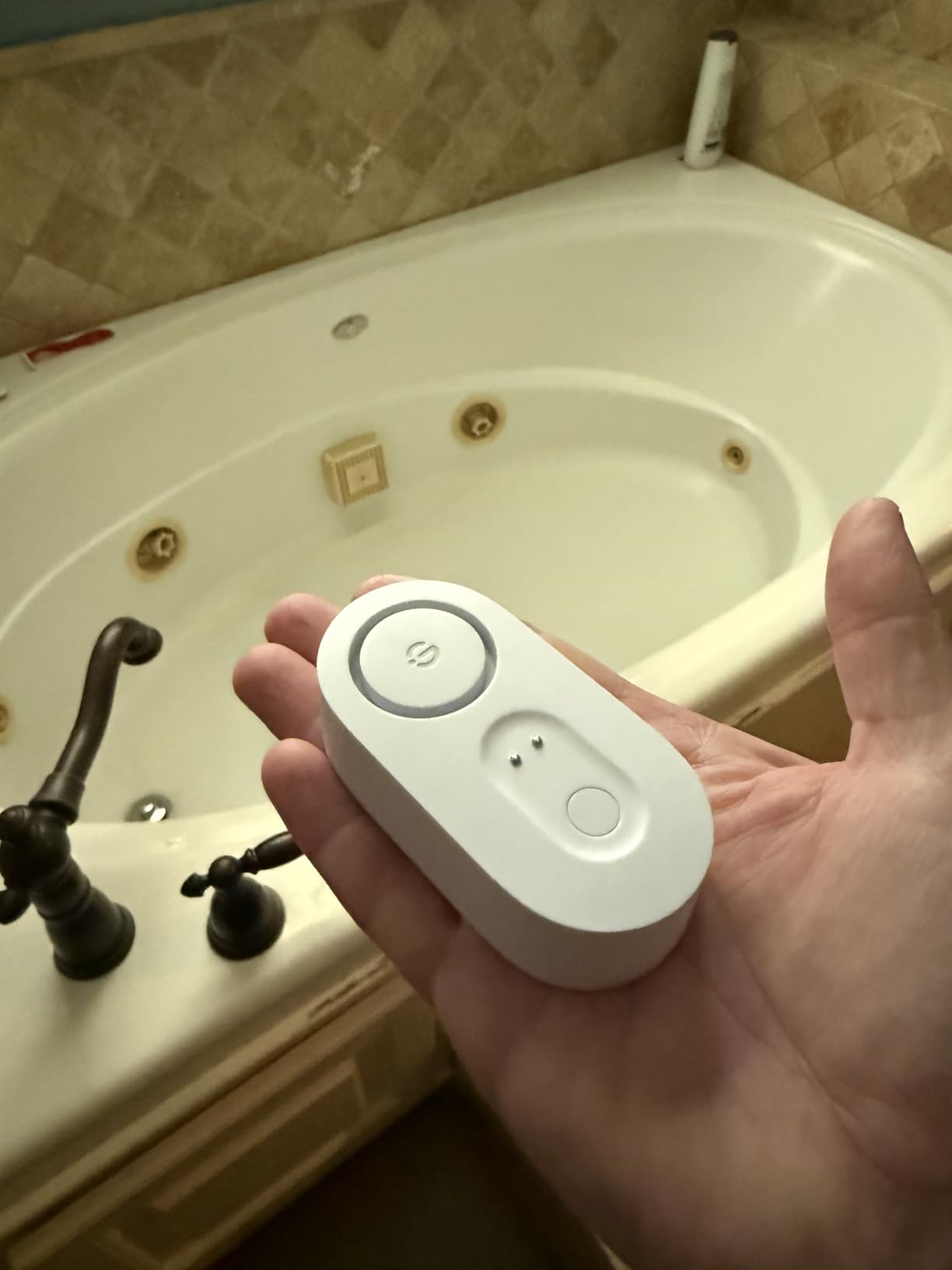 GoveeLife Upgraded Smart Water Leak Detector 1s with High Alarm, 5 Pack | 1804ft Ultra-Long Range, WiFi Water Sensor with SMS/Email/APP Push, 5Yr Battery Life,IP67, Suit for Home, Basement, Kitchen customer photo 2