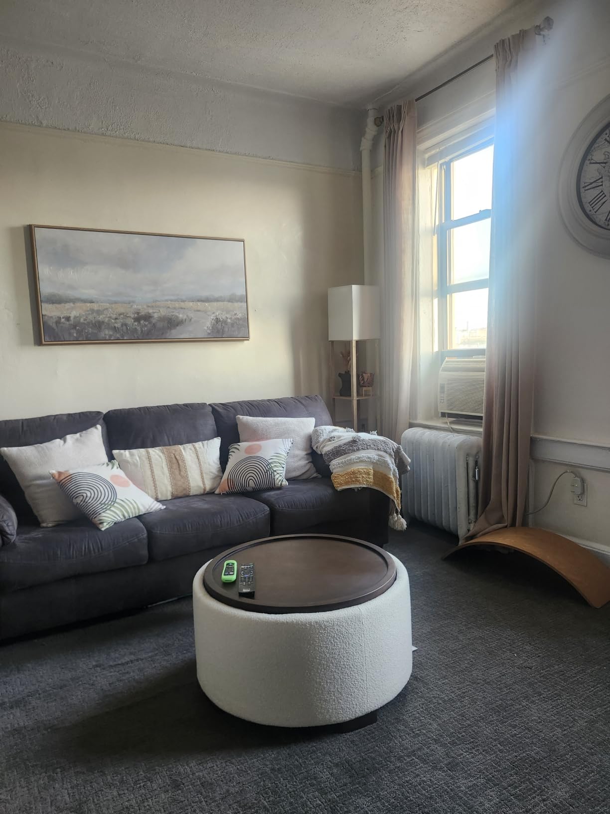 Zihanhome 30 Inch Round Storage Ottoman, Ottoman Coffee Table with Lift Off Lid, Boucle Modern Ottomans with Storage for Living Room, Bedroom, Apartments (Beige) customer photo 2