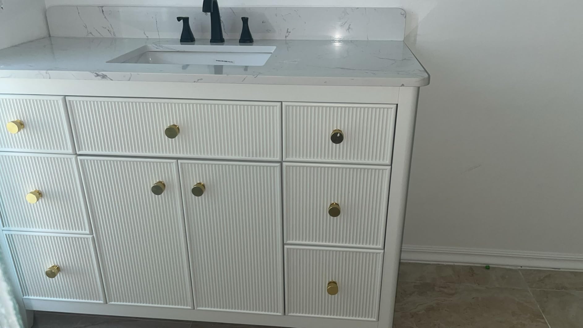 36 Inch Bathroom Vanity with Sink Combo, Greige | Solid Wood Frame with Marble Top & Backsplash & Ceramic Sink, Fully-Assembled with Soft-Closing Doors & 4 Dovetail Drawers customer photo 2