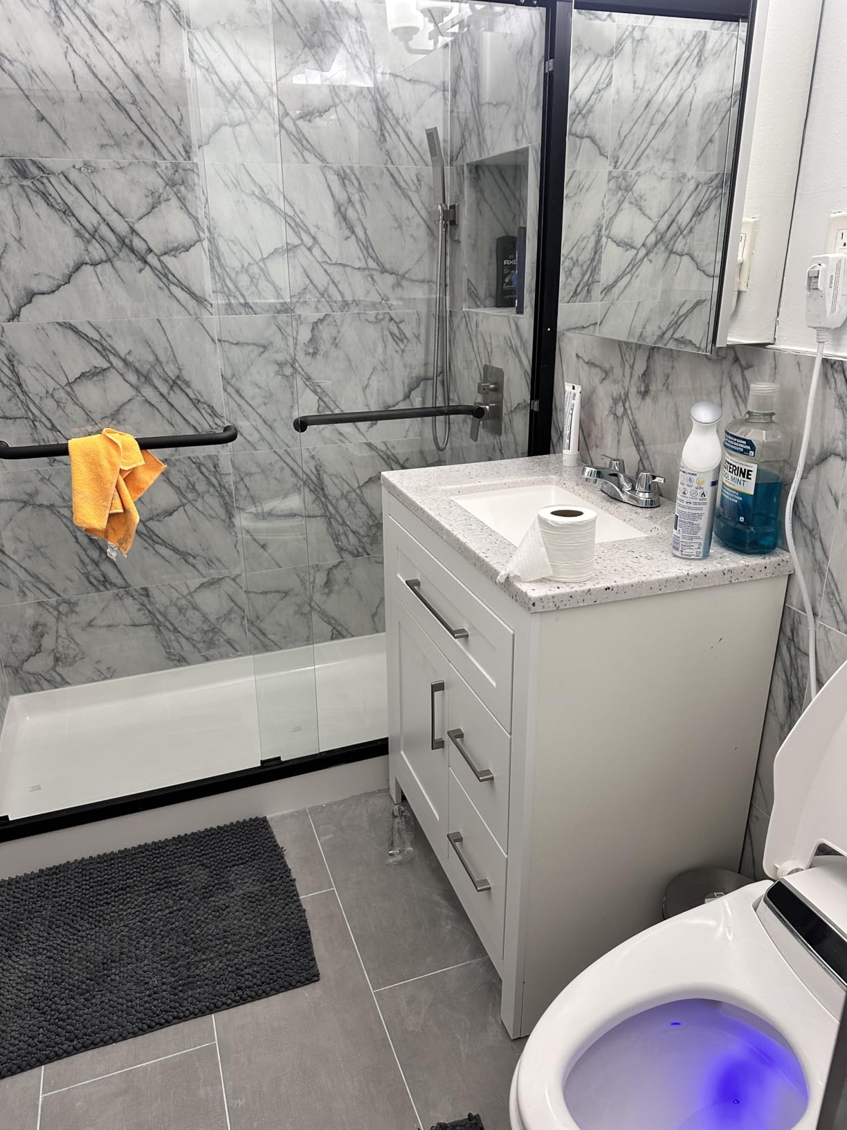 Kosmonia Shower Door, 58-60