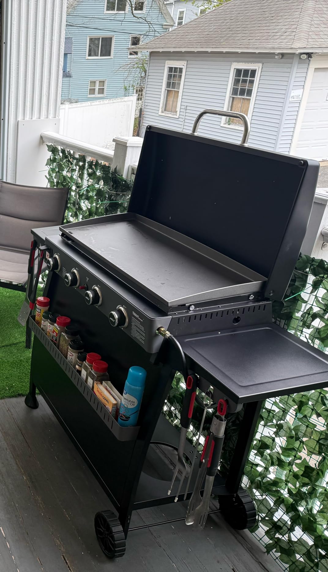 Royal Gourmet PD4001 4 Burner Propane Gas Griddle with Removable Standing Cart, Convertible to Tabletop Design, Flat Top Grill with Hood for Camping, Tailgating, Backyard, Black customer photo 1