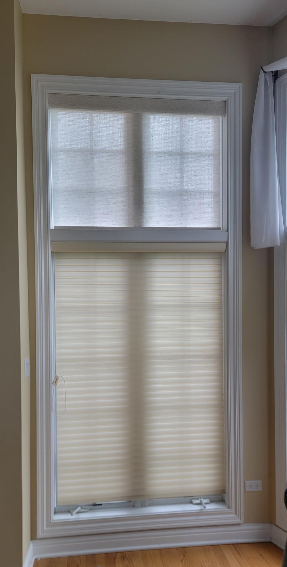 Persilux Smart Motorized Blinds with Remote, No Drill Automatic Roller Shades for Indoor Windows, Light Filtering Linen Fabric, Electric Blinds for Windows, Linen Cream C156-1, Custom Size customer photo 1