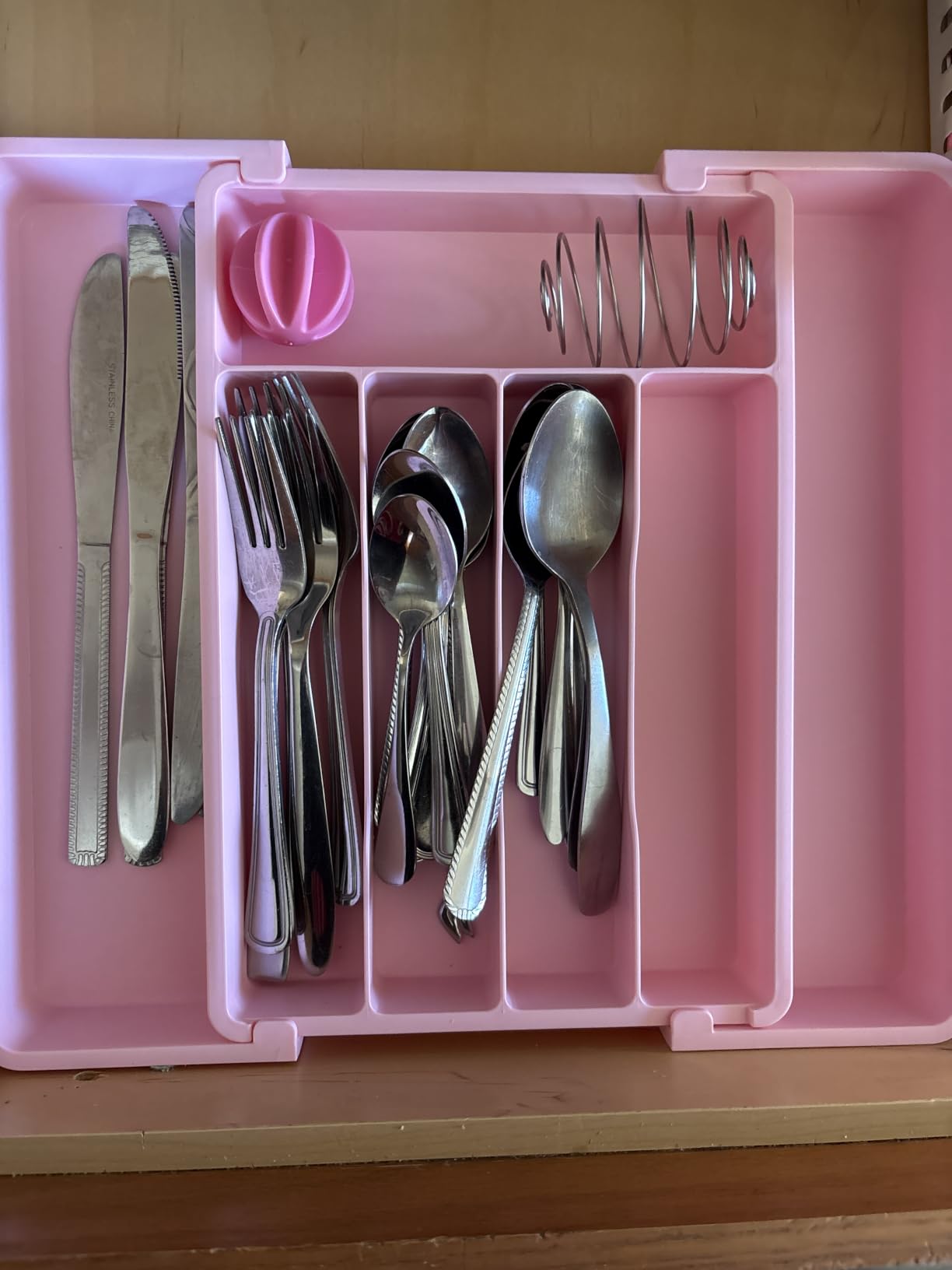 Lifewit Expandable Silverware Organizer, Plastic Utensil Tray for Kitchen Drawer, BPA Free Flatware Cutlery Holder, Space-Saving Storage for Spoons Forks Knives, 8-13.8 x 11.2 x 1.4 inch, Black customer photo 2