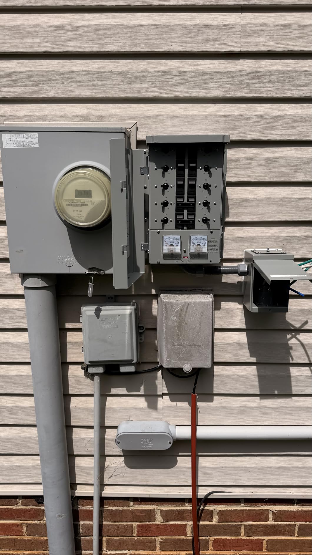 Connecticut Electric Series 2 Backup Power Manual Transfer Switch Kit, 50 Amp, 10 Circuits, with 25' Cord & Outdoor Rated 50A Inlet (Transfer Switch Kit - 25 ft Cord) customer photo 2