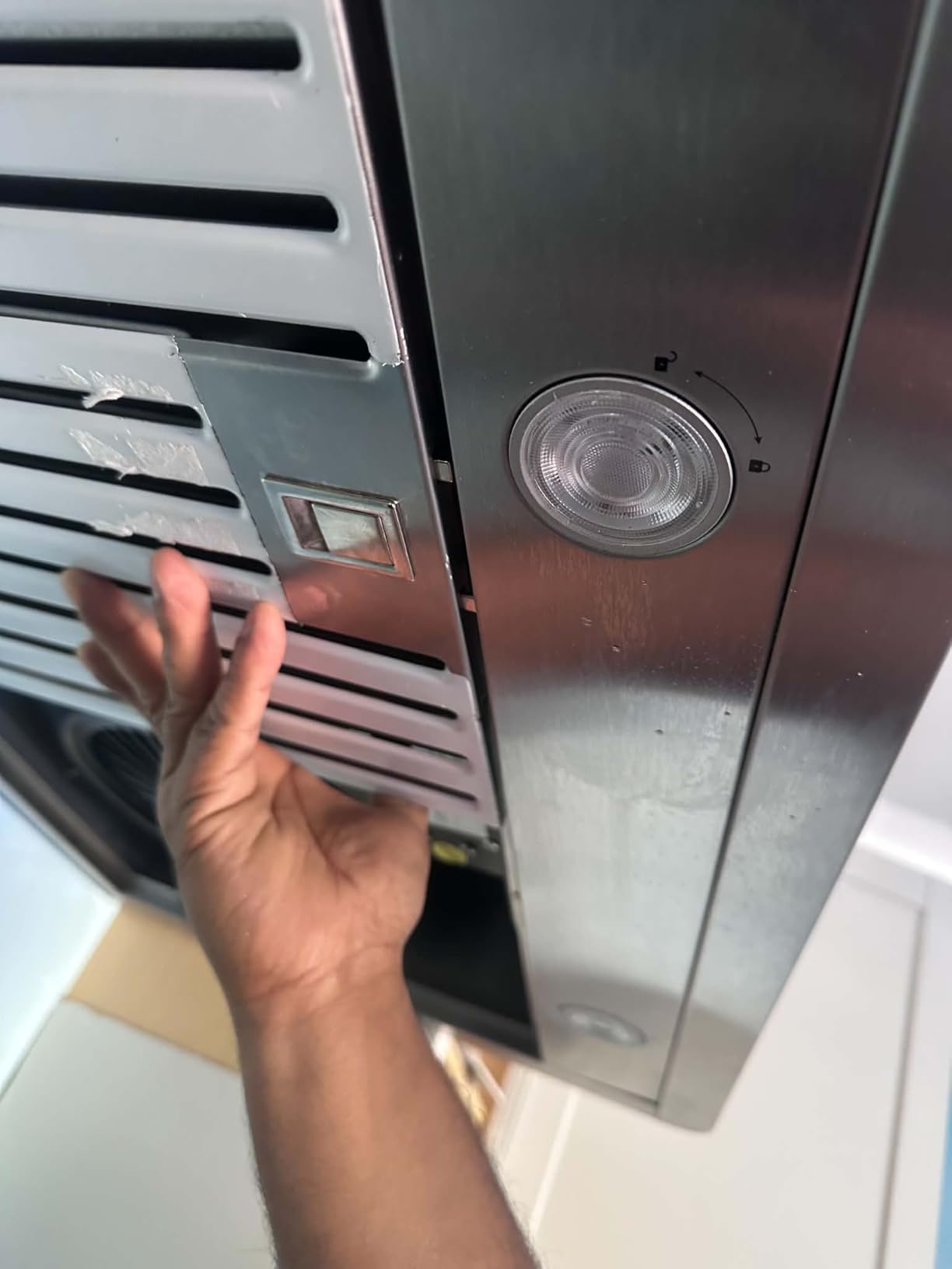 VIKIO HOME 30 Inch Under Cabinet Range Hood, 980CFM Fast Venting Ducted, Kitchen Hood With 3 Speed Gesture & Touch Control, Stainless Steel Stove Vent Hood With LED Light And 2 Baffle Filters customer photo 2