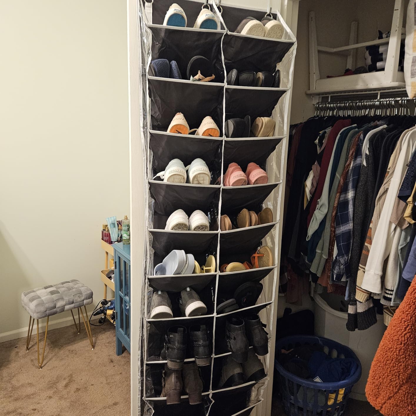 UVIAHOMI 20-30 Pairs Over the Door Shoe Organizer, Clear Pockets Hanging Shoe Storage for Closet, 10-Tier Door Shoes Rack, Hanging Shoes Holder Fit All the Family's Sneakers, Boots, Heels, Black customer photo 1