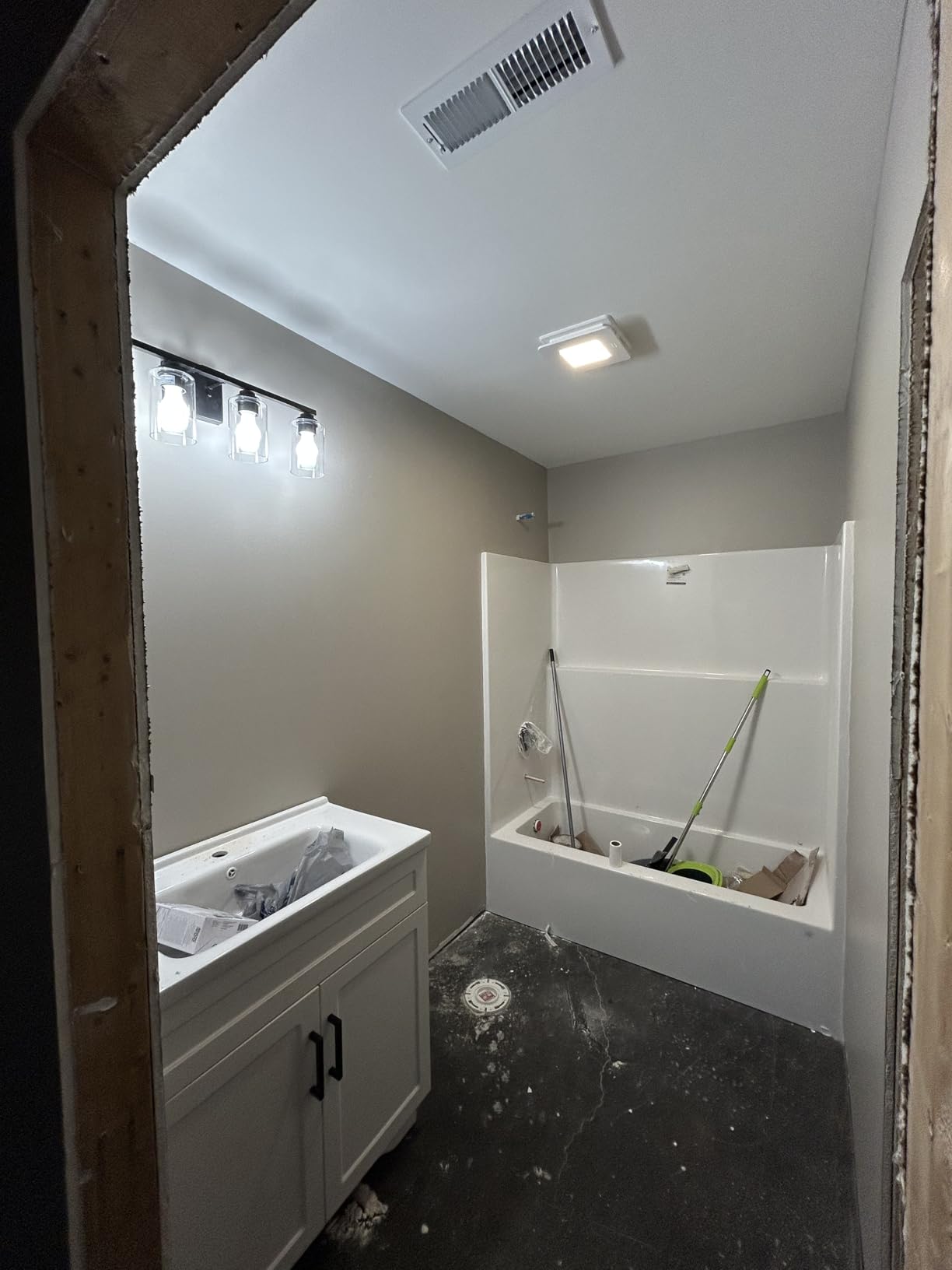 Smhxo Floating Bathroom Vanity with Sink, 40 Inch Wall Mounted Bathroom Vanity with 2 Drawers and Wave-Carved Design Door, Modern Wooden Cabinet with Ceramic Sink and Storage, White customer photo 2