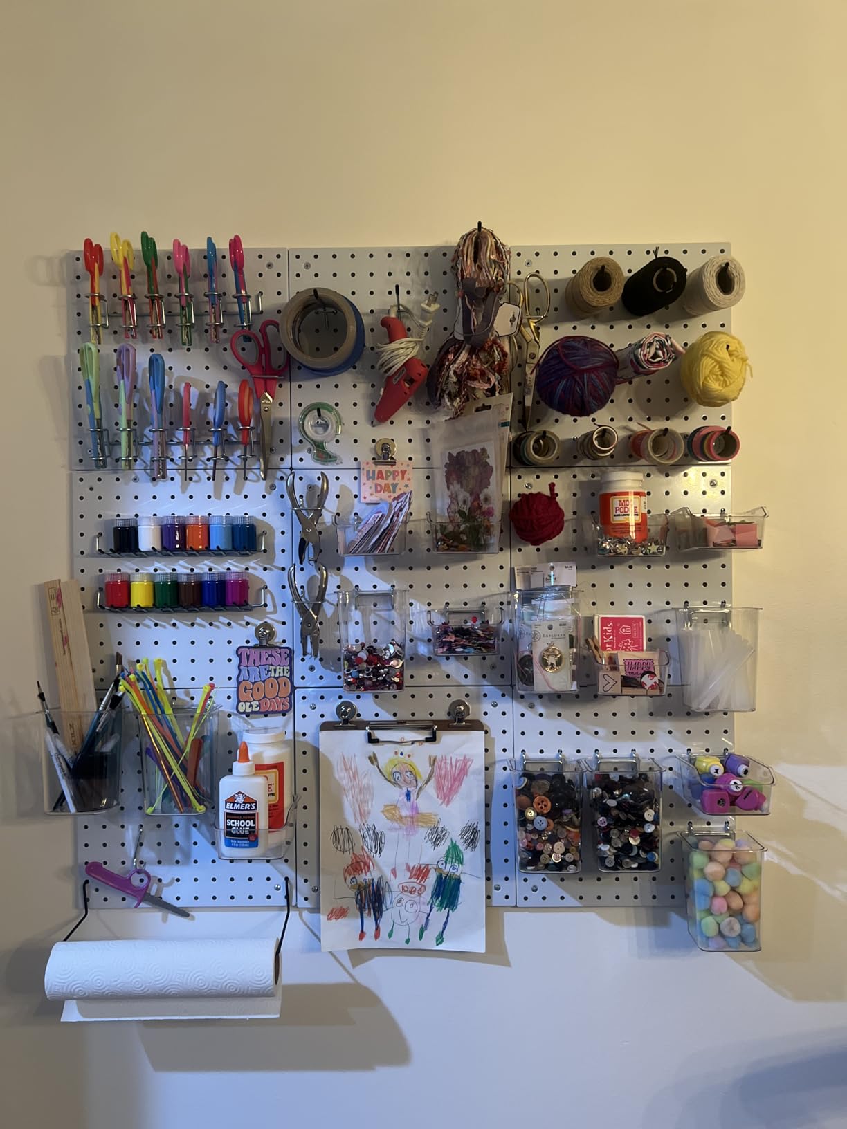 Peg Board Kit, Includes Pegboard and Accessories, with Hooks and Bins, Peg Board Wall Organizer for Office, Ornaments Display, Crafts Organization (129, White) customer photo 2