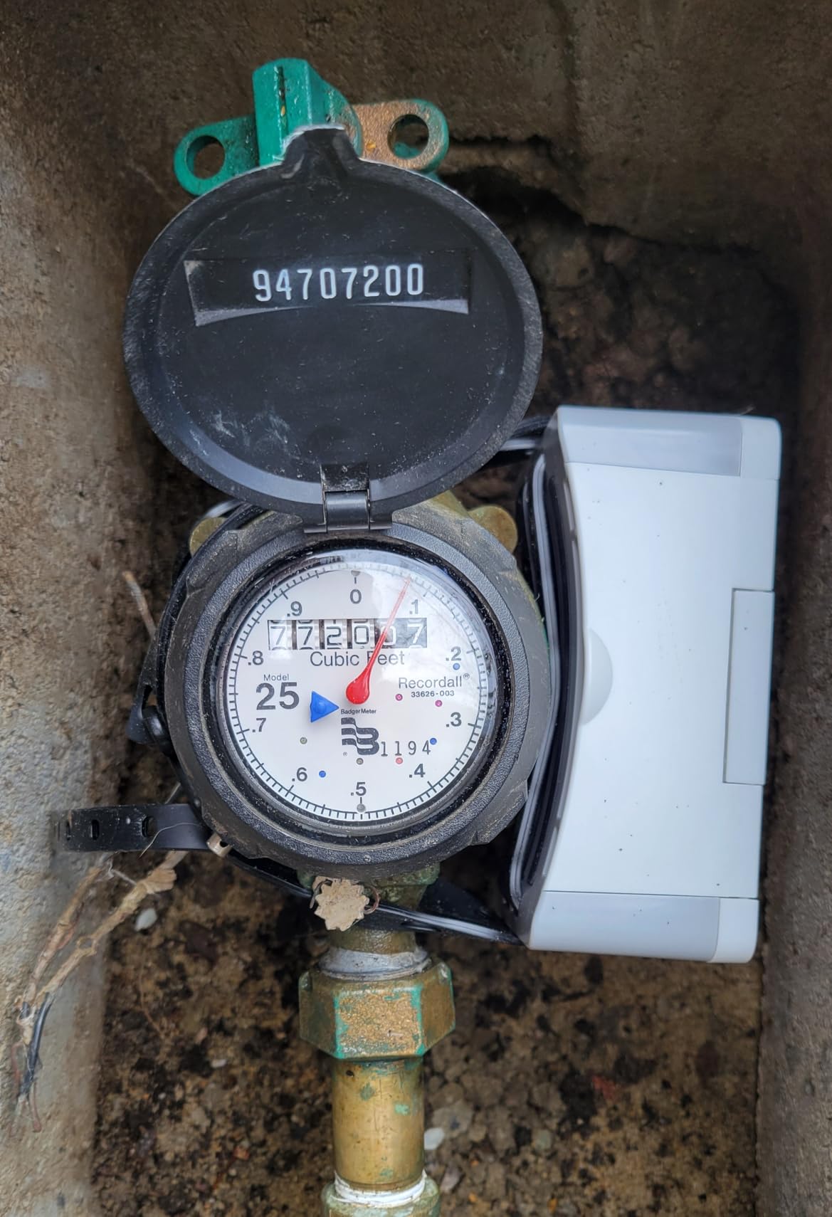 Flume F2X Smart Home Water Monitor and Leak Detector (Newest Model) - Real-Time Water Usage Tracking, Indoor/Outdoor Leak Alerts, Irrigation & Sprinkler Monitoring, Easy No-Plumbing Installation customer photo 1