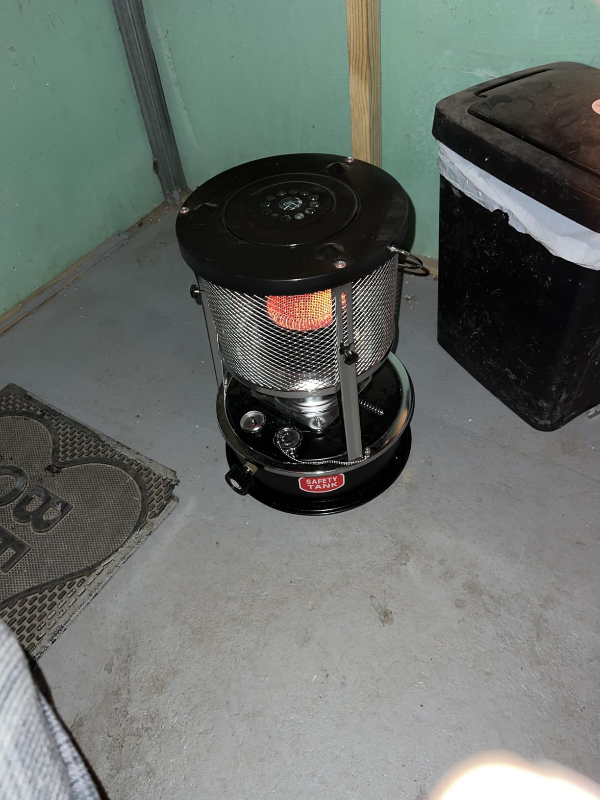 9,000 BTU Kerosene Heater, Kerosene Heaters for Indoor Use | Non Electric, 2 in 1 Stove & Heater, Adjustable Height, Portable, Emergency, for Camping, Cooking, Garage, Home, Black customer photo 1