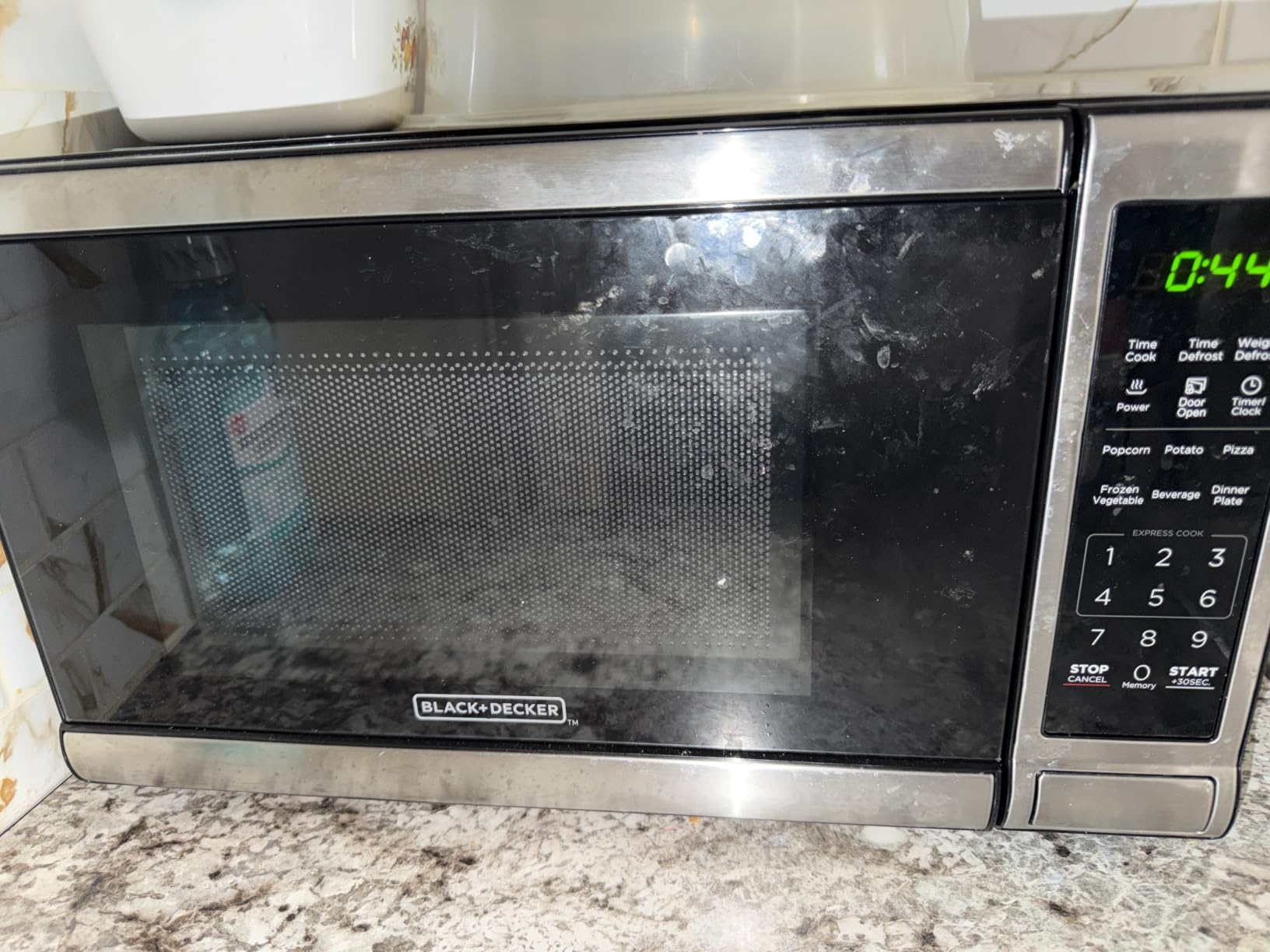 BLACK+DECKER Over-the-Range Microwave Oven with Air Fryer, 1.5 Cu.Ft, 900W | 6-in-1 Cooking Modes, Convection & Bake, Sensor Reheat, 300 CFM Vent, Air Fryer Combo, Stainless Steel customer photo 1
