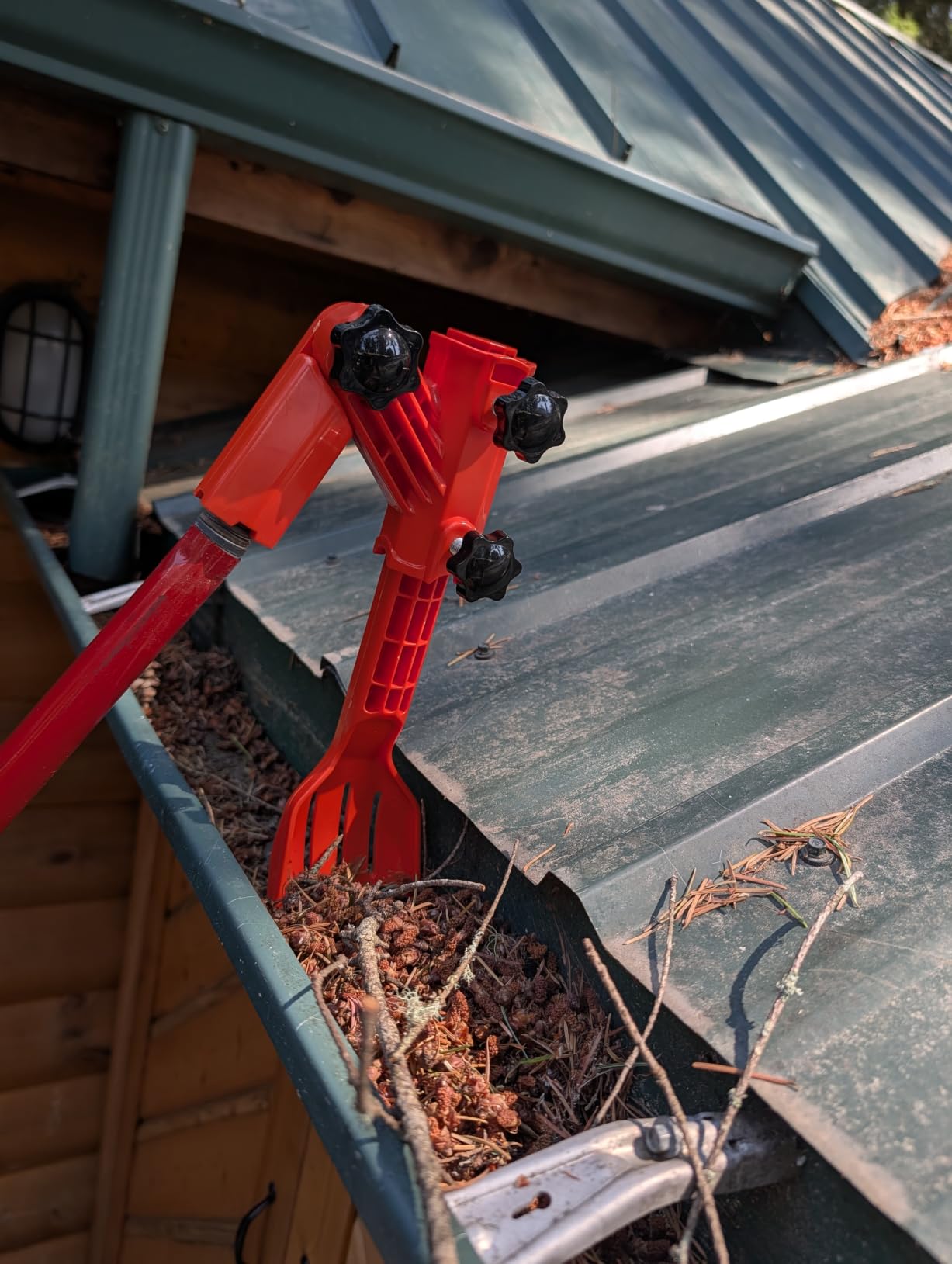 Gutter Cleaning Tools from The Ground, Multi-Angle Cleaner, Scoop & Brush & Mini Rake for rain Guard Cleaning and Leaf Removal from Gutter Guard(No Pole) customer photo 1