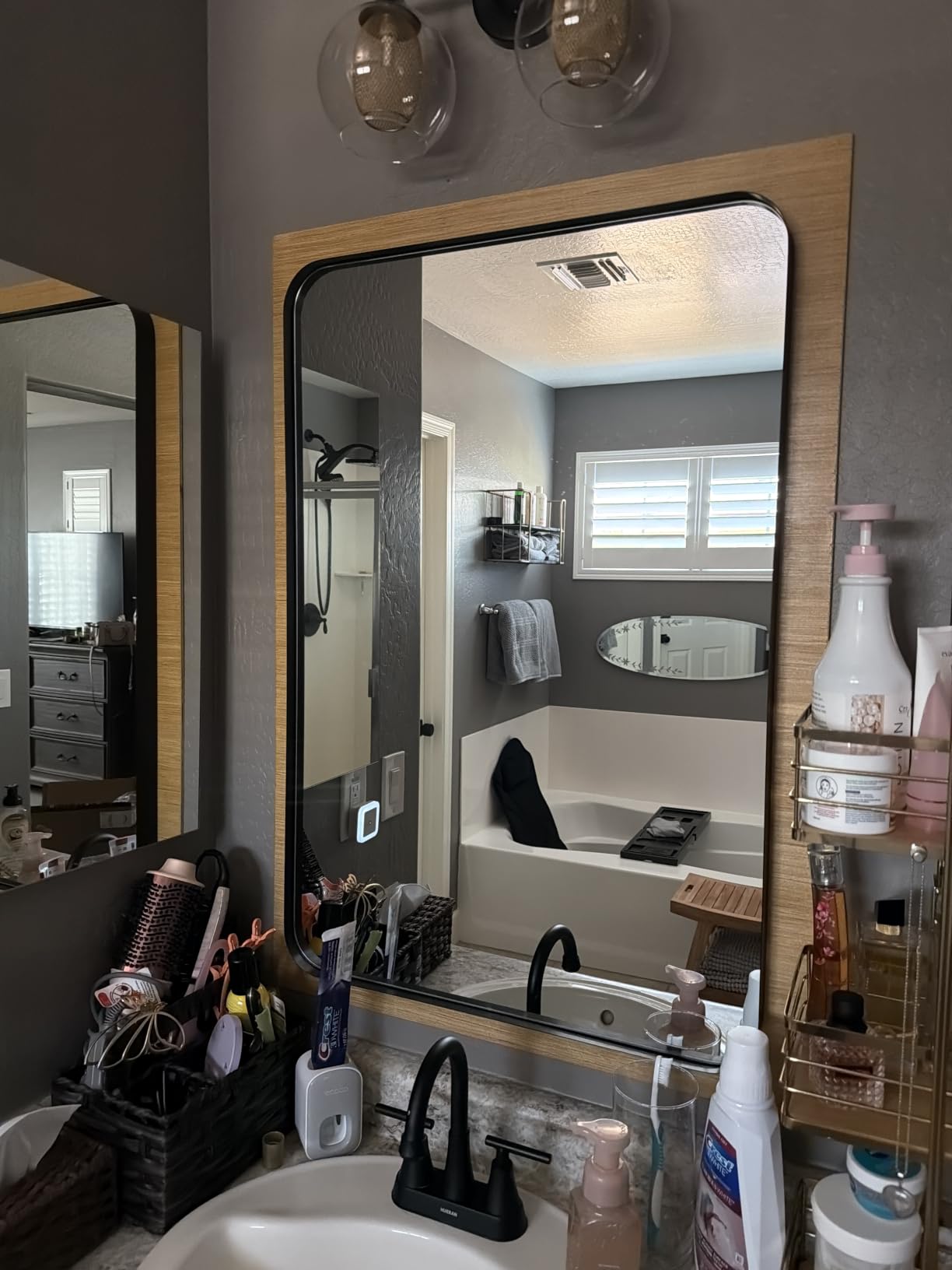 Bathroom Mirror for Wall, 24 Inch Round Mirrors | Circle Vanity Mirror for Bathroom Bedroom Living Room Entryway, Anti-Rust, Tempered Glass, Hanging or Leaning customer photo 1