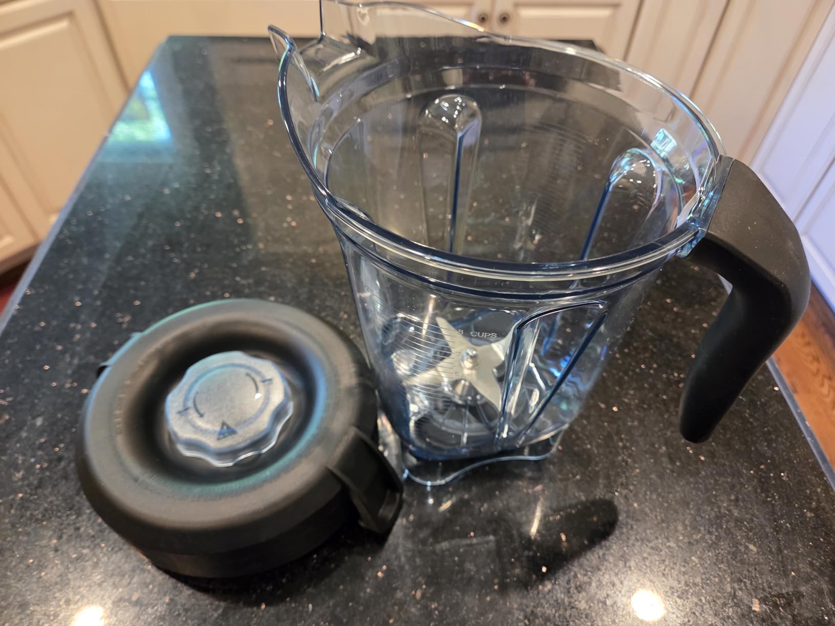 Vitamix VX1 Professional-Grade Blender, 64 oz. Container, Black | Kitchen Appliance for Smoothies, Soups and More, Pulse, Variable Speed, Self-Cleaning Program customer photo 2
