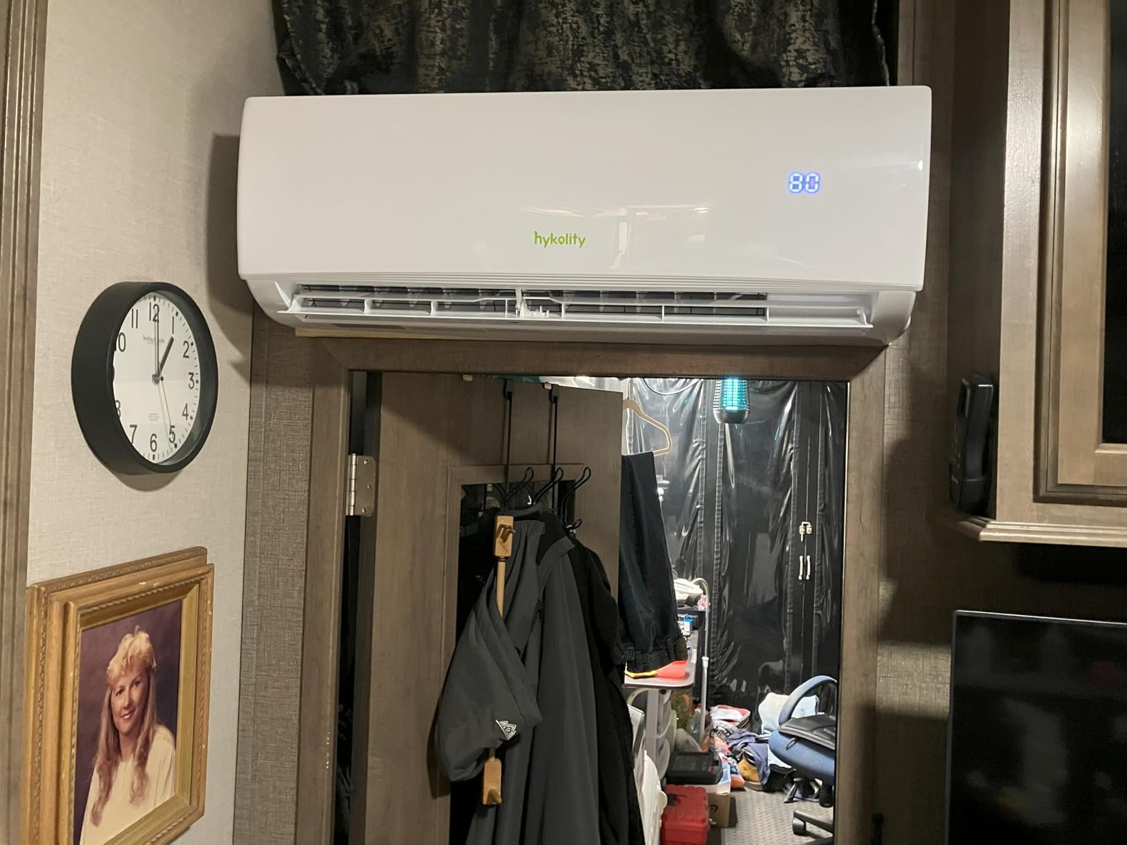 Hykolity 28000 BTU Tri Zone Wifi Enabled Mini Split Air Conditioner, 20 SEER2 208-230V 9000+9000+9000 BTU Ductless Wall Mounted Inverter Air Conditioner & Heater Pump with Installation Kits customer photo 1