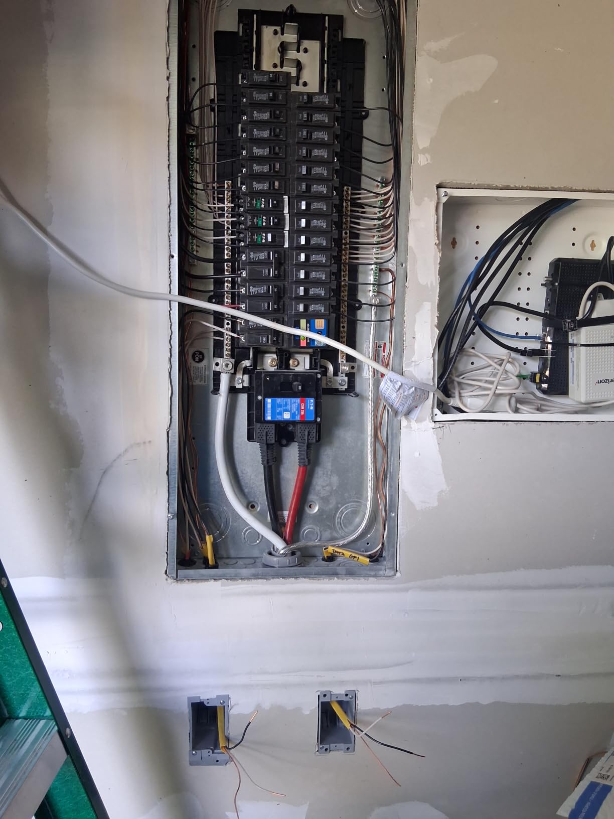 Hykolity 28000 BTU Tri Zone Wifi Enabled Mini Split Air Conditioner, 20 SEER2 208-230V 9000+9000+9000 BTU Ductless Wall Mounted Inverter Air Conditioner & Heater Pump with Installation Kits customer photo 2