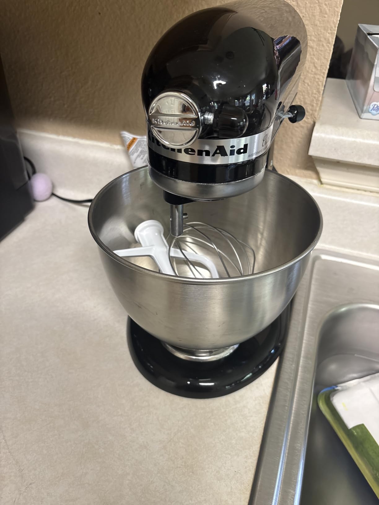 KitchenAid Classic Series 4.5 Quart Tilt-Head Stand Mixer K45SS, White customer photo 2