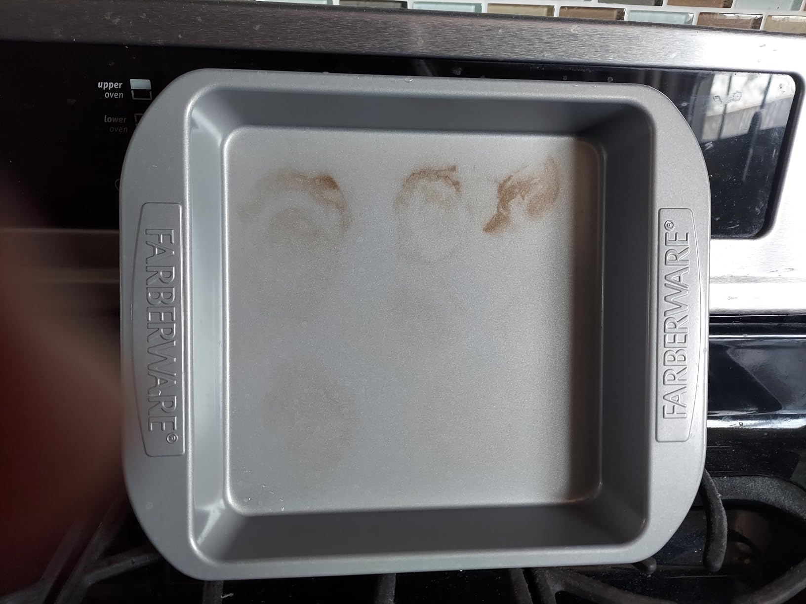 Farberware Nonstick Bakeware 9-Inch Square Cake Pan customer photo 2