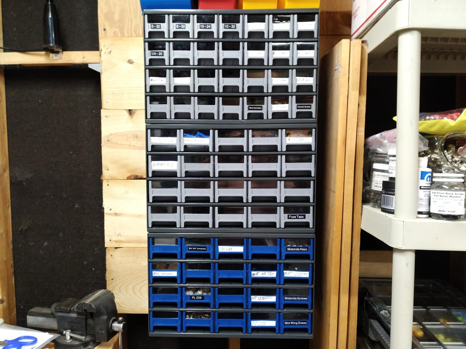 Akro-Mils Steel Garage Storage Cabinet, Small Parts Organizer Metal Cabinet for Hardware, Nails, Screws, Bolts, Nuts, and More, 17
