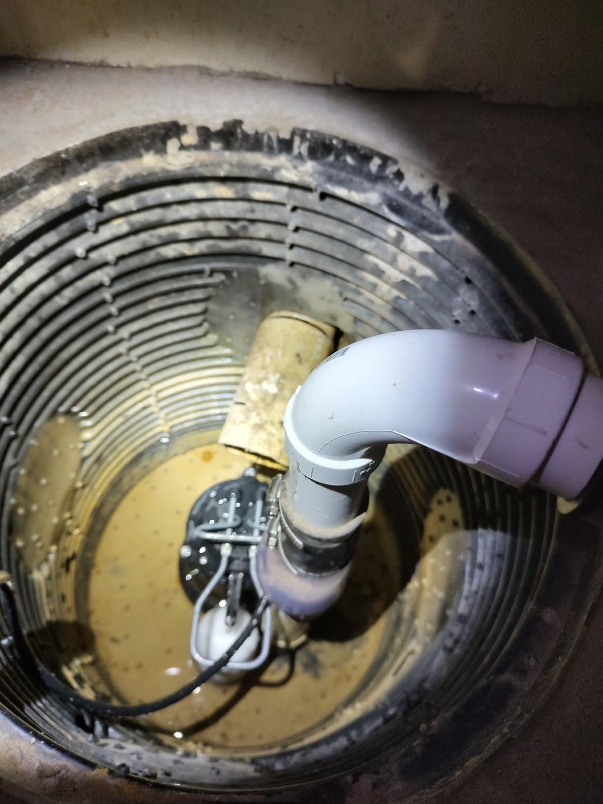 WAYNE CDU790 1/3 HP Submersible Water Pump, Heavy Duty Basement Sump Pump customer photo 2