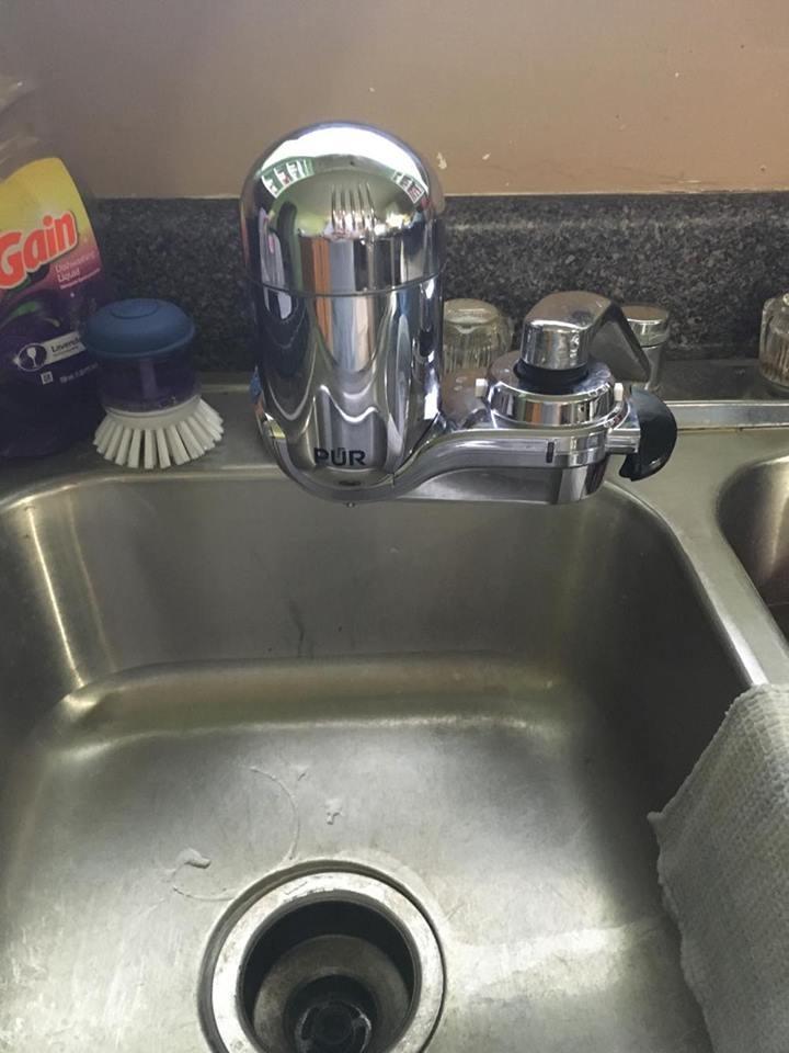 PUR Plus Vertical Faucet Mount Water Filtration System, Lead-Reducing Filter, Great-Tasting, Easy Install, Lasts 100 Gallons customer photo 1