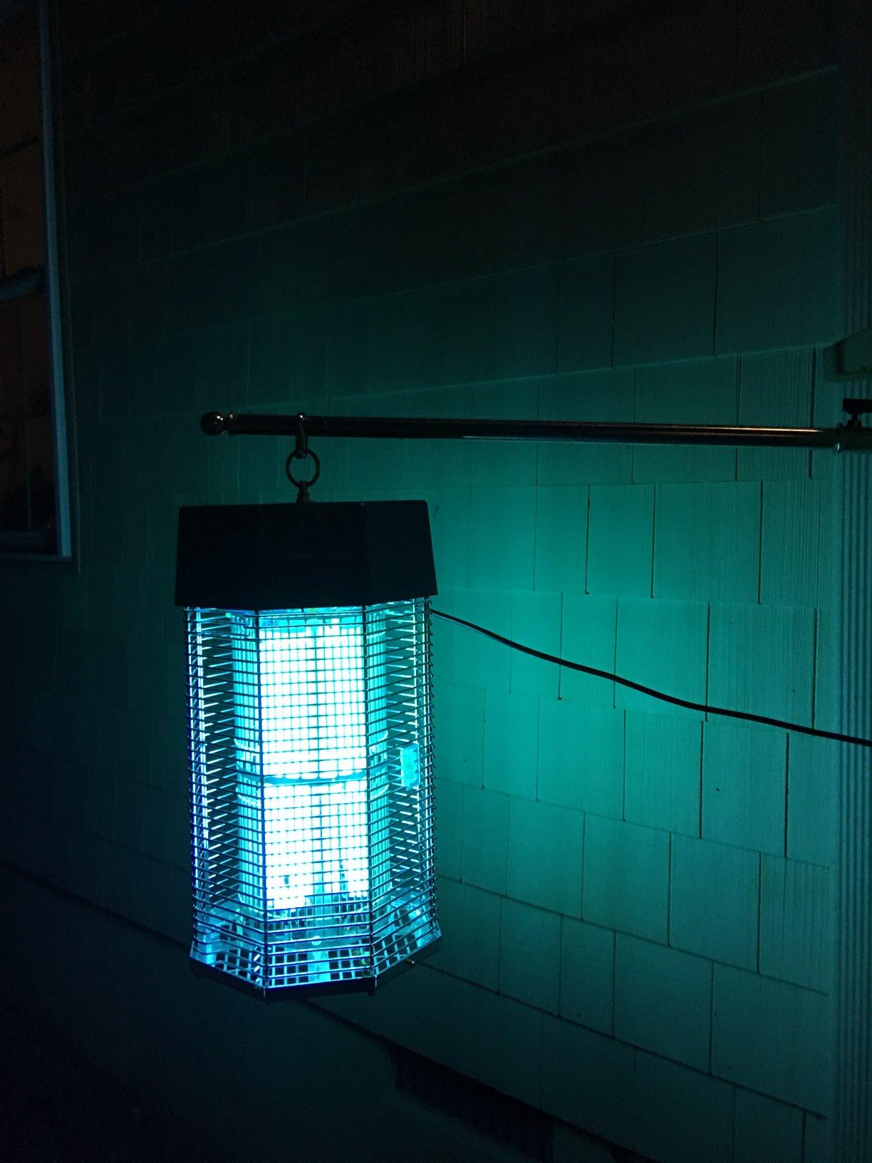 Flowtron Outdoor Bug Zapper, 2 Acre, 120W UV Light, 5600V Grid, UL Listed customer photo 1