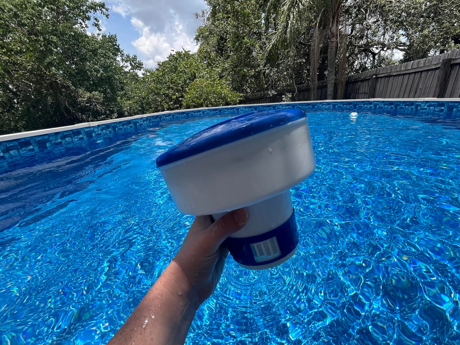 SWIMLINE | Floating Pool Chlorine Tablet Dispenser | 1