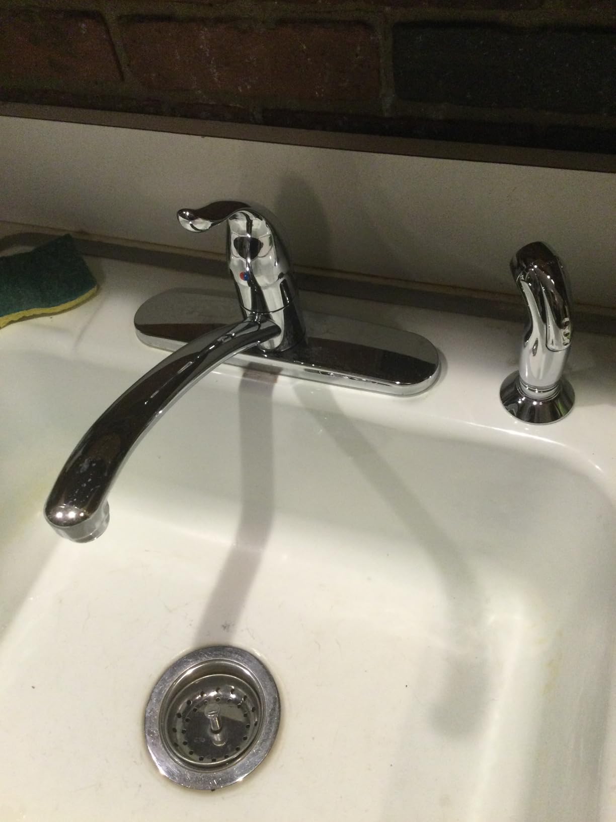 Moen Chateau Chrome Single Handle 4-Hole Kitchen Faucet with Protege Side Spray, 67430 customer photo 1