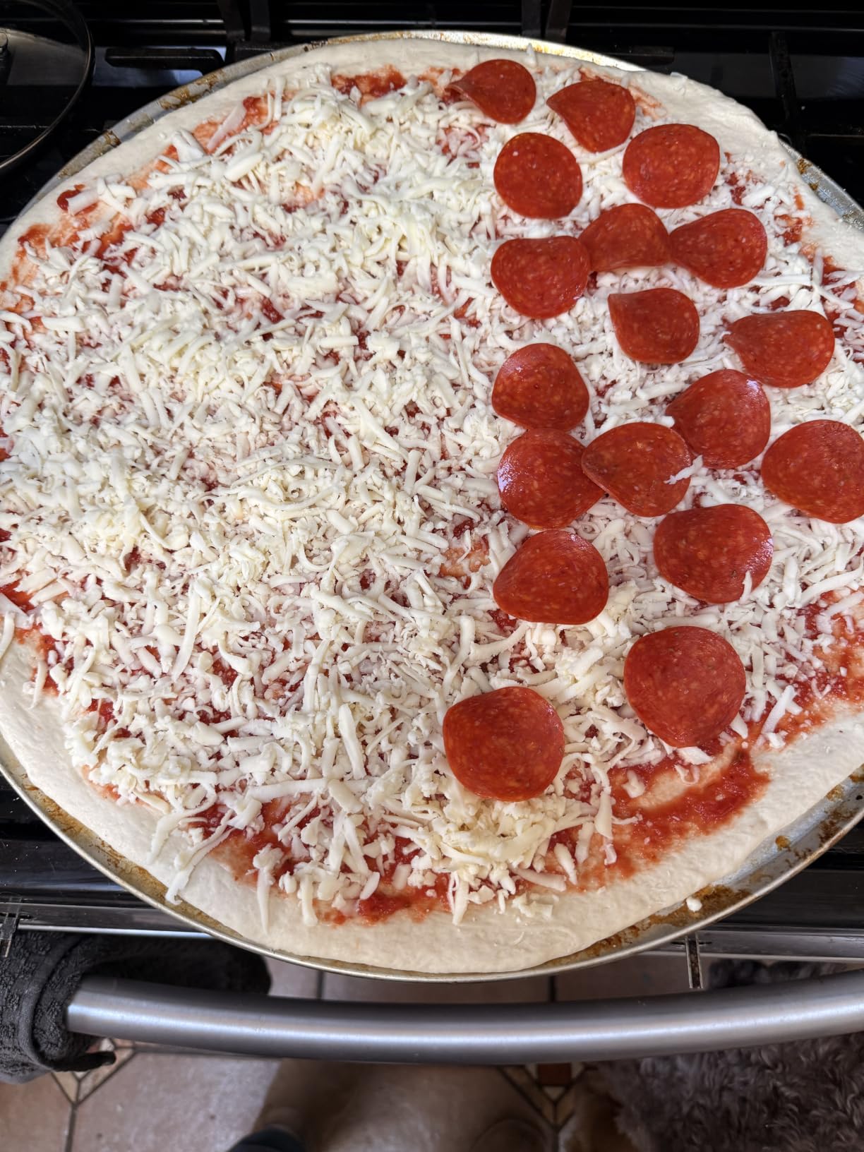 American Metalcraft TP12 TP Series 18-Gauge Aluminum Standard Weight Wide Rim Pizza Pan, 12-Inch customer photo 1