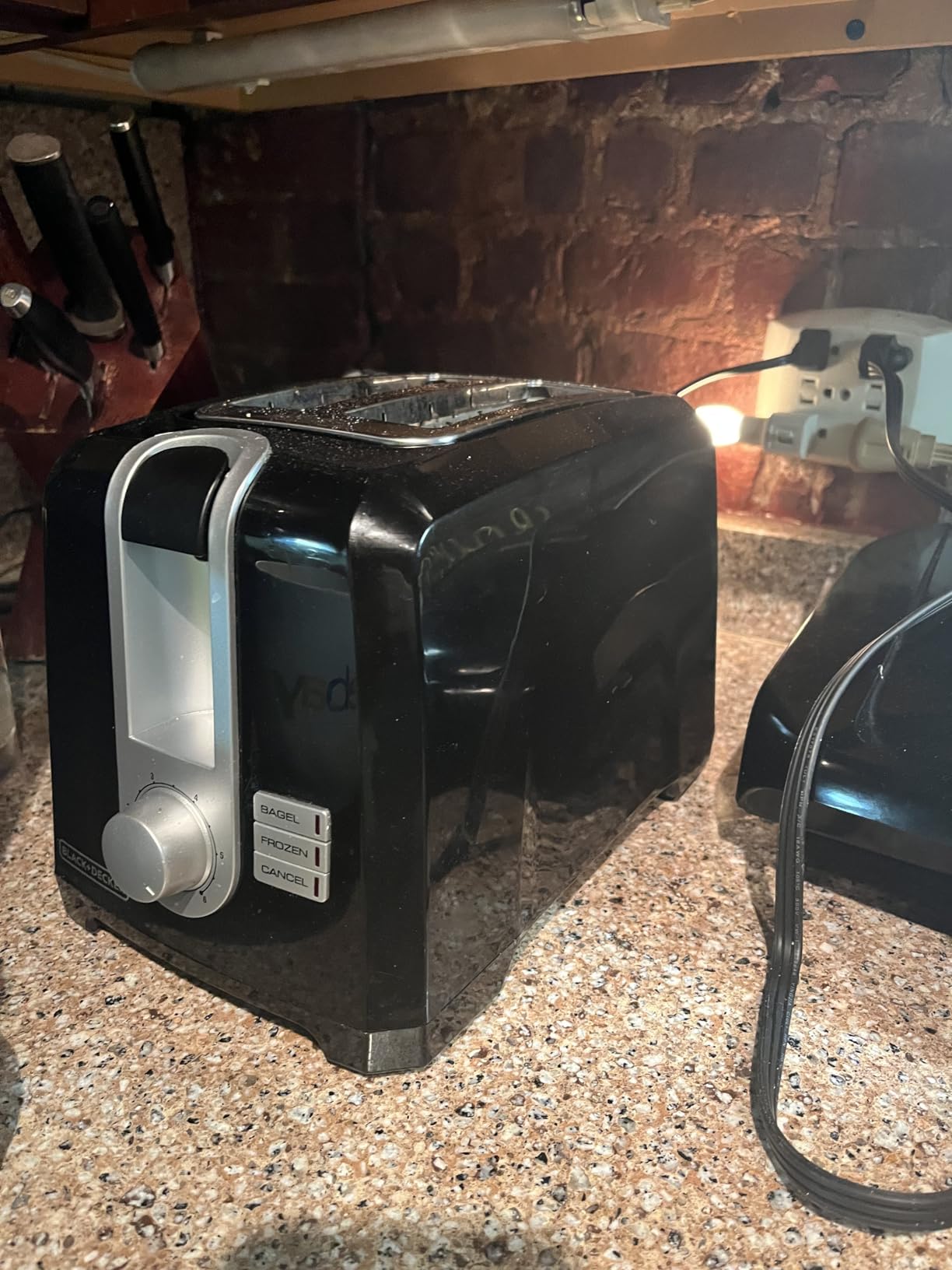 BLACK+DECKER 2-Slice Toaster with Extra-Wide Slots customer photo 1