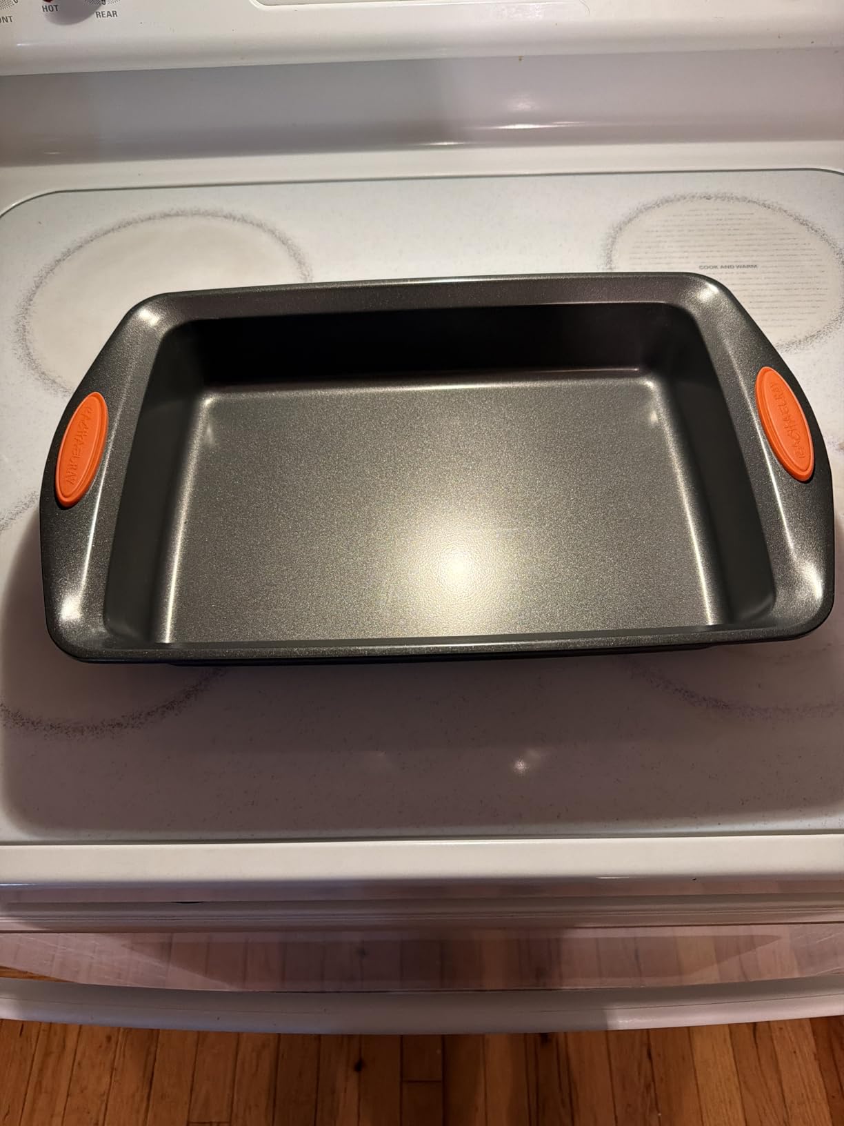 Rachael Ray Yum-o! Nonstick Bakeware Oven Lovin' Rectangle Cake Pan 9x13 customer photo 1