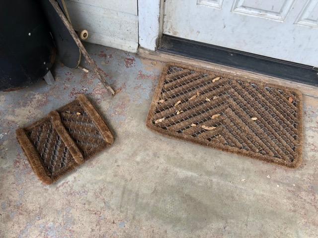 Rubber-Cal Herringbone Outdoor Scraper Door Mat, 18 by 30-Inch customer photo 2