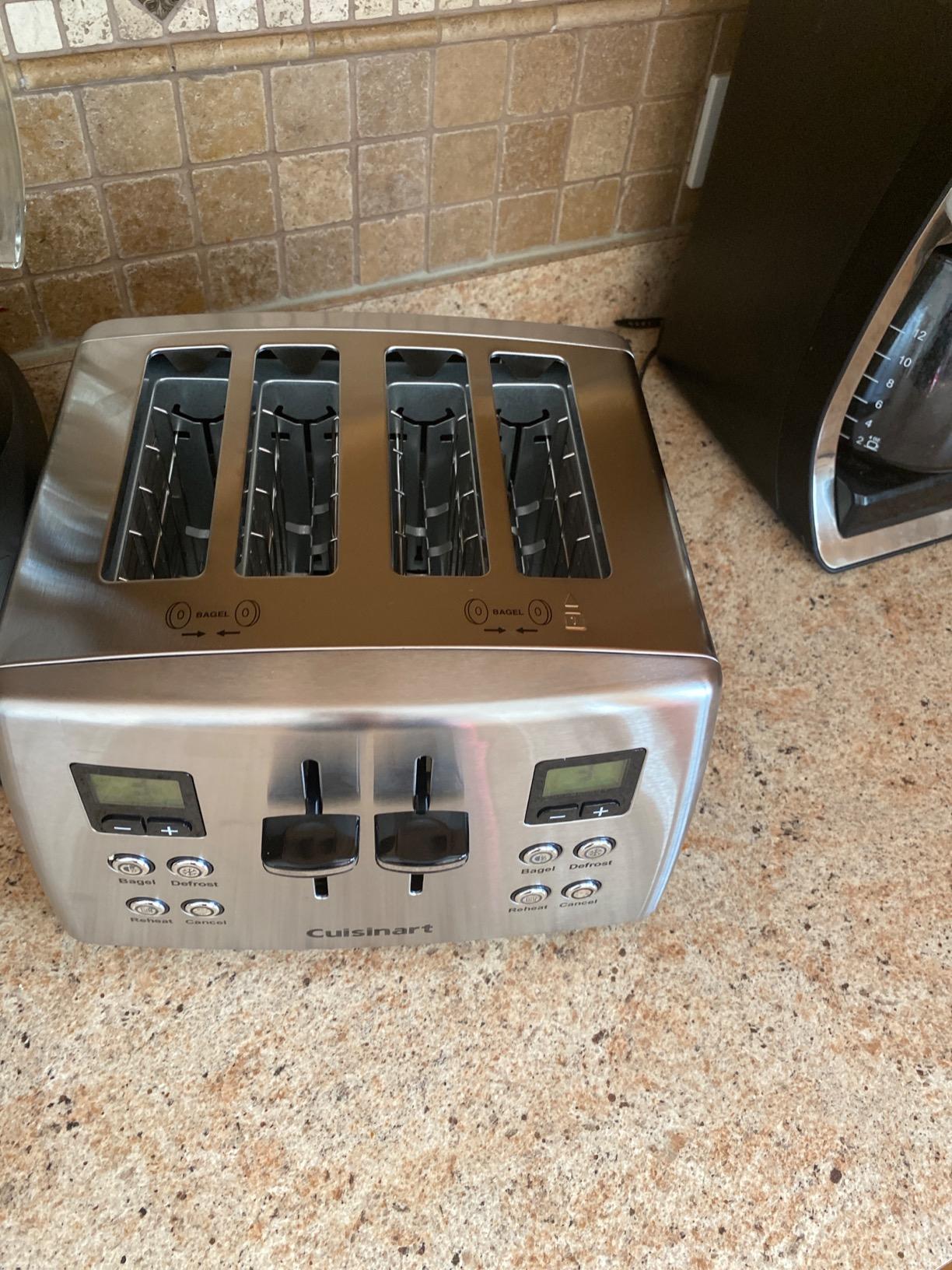 Cuisinart CPT-435P1 4-Slice Countdown Motorized Toaster, Stainless Steel customer photo 1