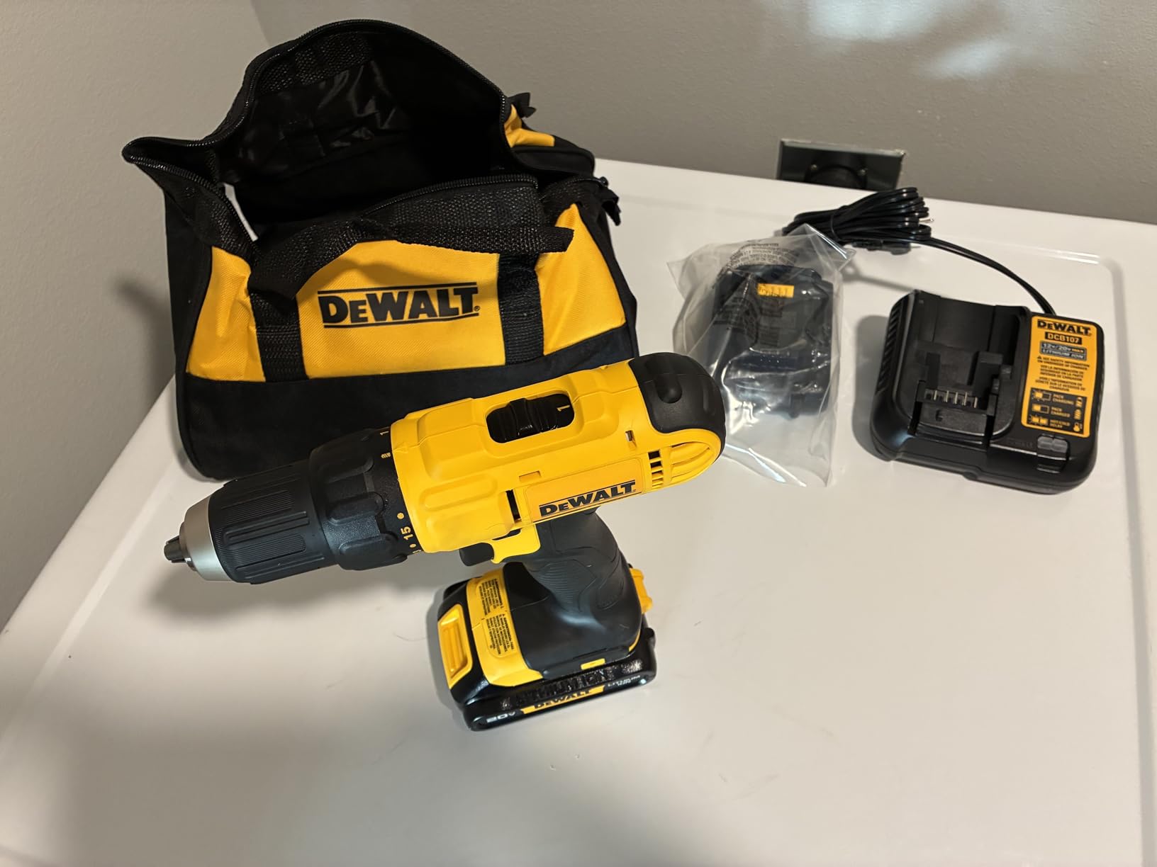 DEWALT 20V Max Cordless Drill Driver Set, 2 Speed, High Performance Motor, Includes 2 XR 1.3Ah Li-Ion Batteries, Charger and Contractor Bag (DCD771C2) customer photo 1