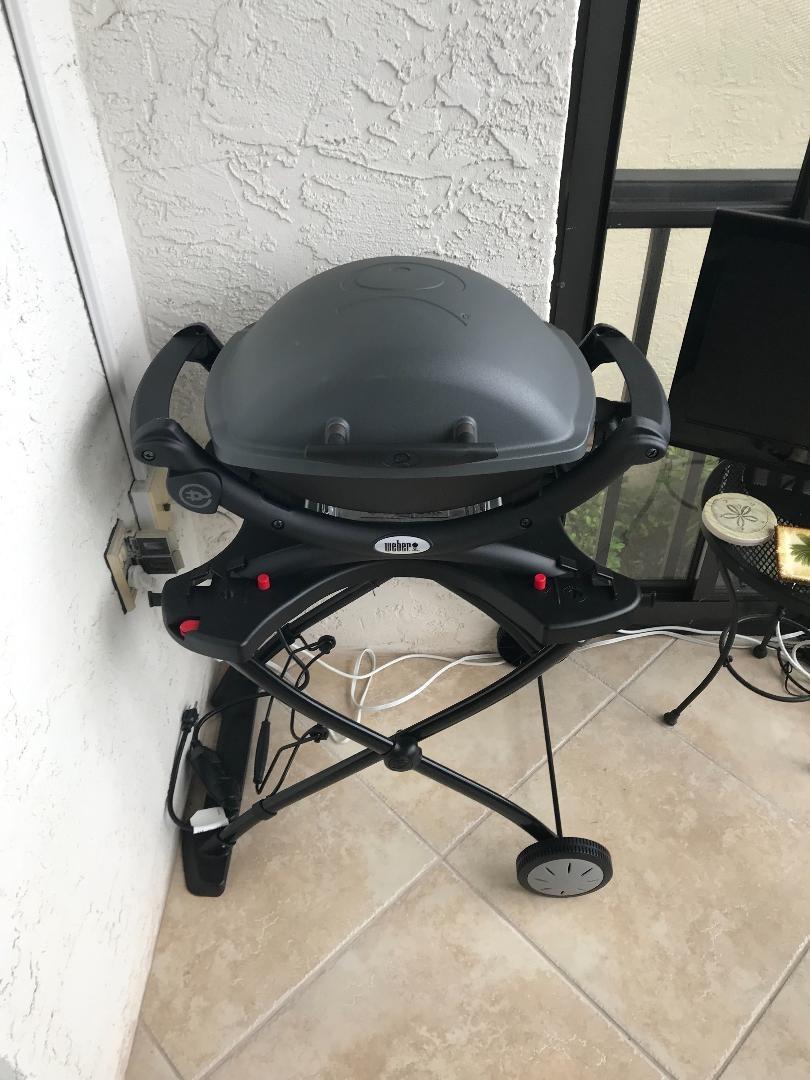 Weber® Q 1400 Portable Grill, Electric Grill, Gray customer photo 2