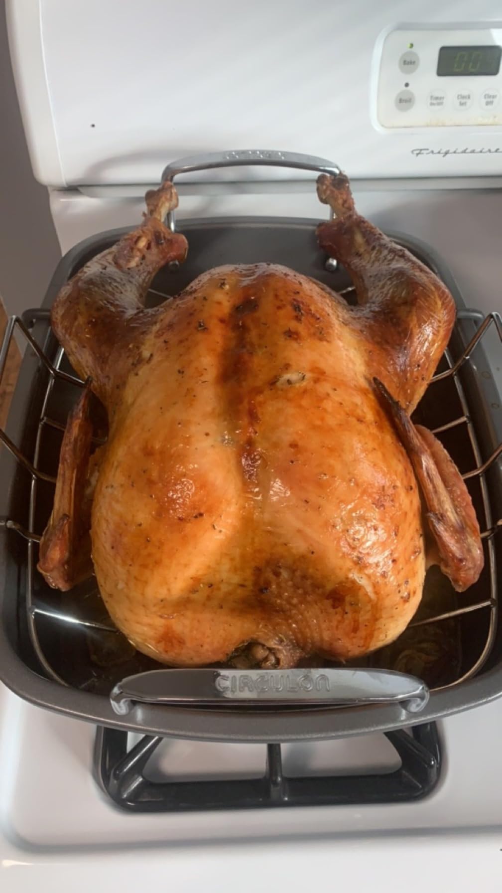 Circulon Total Bakeware Nonstick Roaster, Roasting Pan with Rack, 17-Inch x 13-Inch, Gray customer photo 1