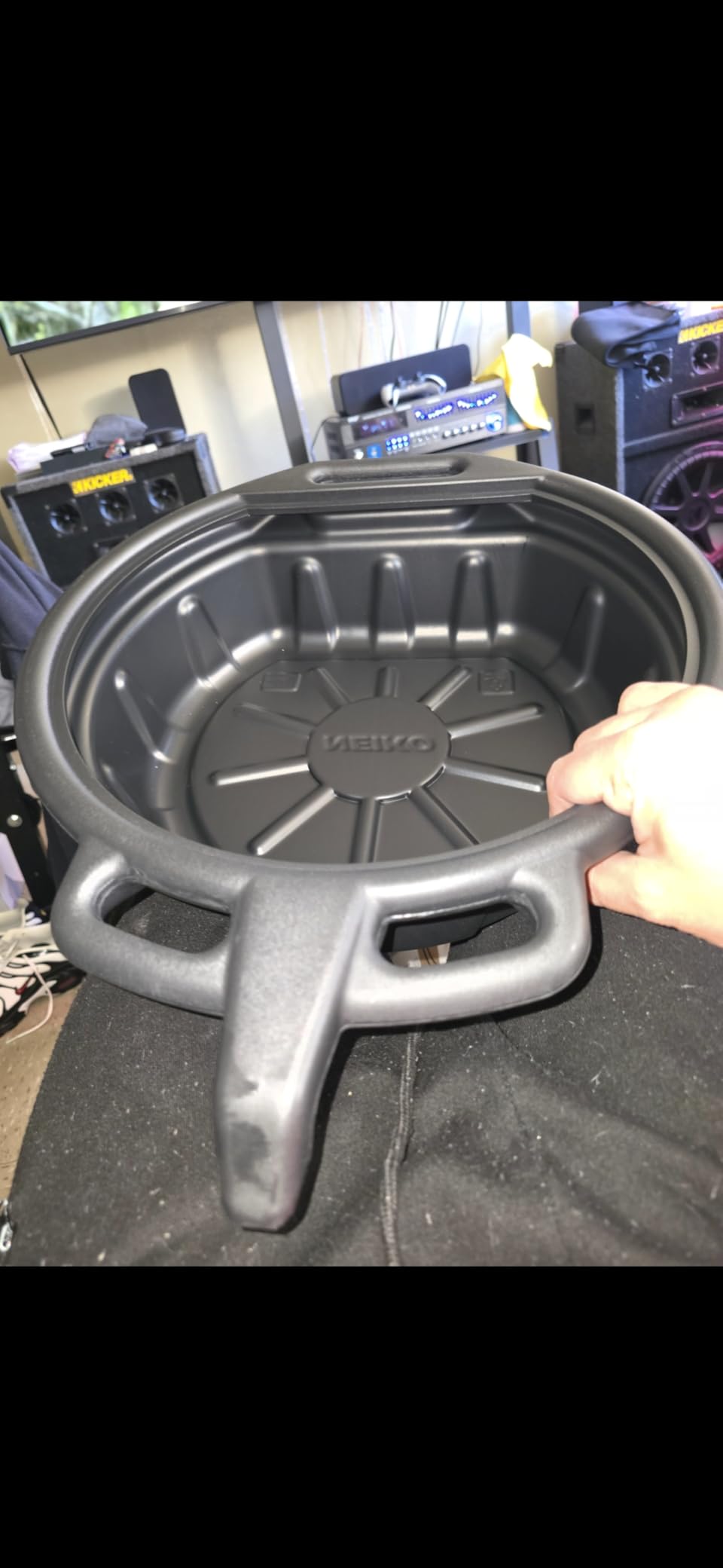 NEIKO 20762A Oil Drain Pan | Black Plastic Anti Splash | Motor Oil Drip Catcher Pan | 2 Gallon (8L) Capacity customer photo 1