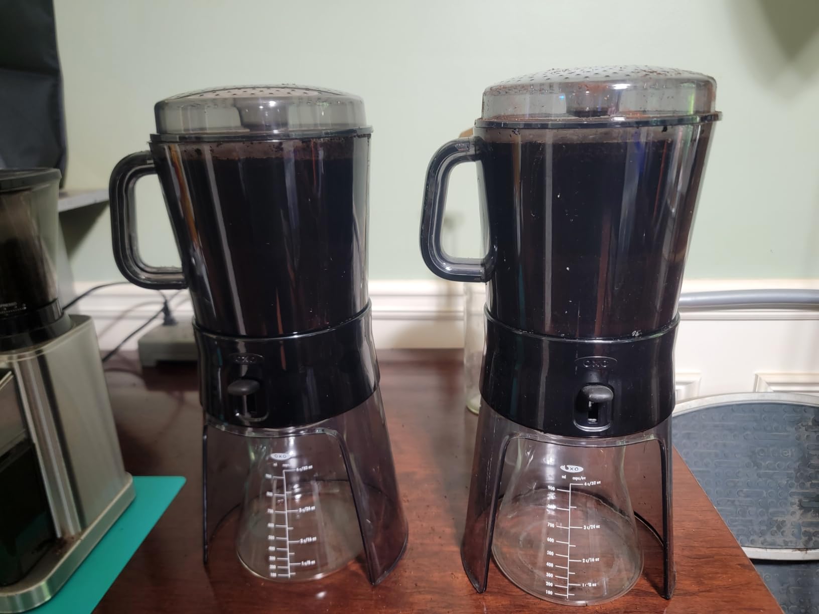 OXO Good Grips Cold Brew Coffee Maker, 32 oz, Iced Coffee Maker with Carafe | Low-Acid Concentrate for 14 Drinks, Fine Filter, Smooth Hot or Iced Coffee, Cafe-Quality, Coffee at Home, At Home Barista customer photo 1