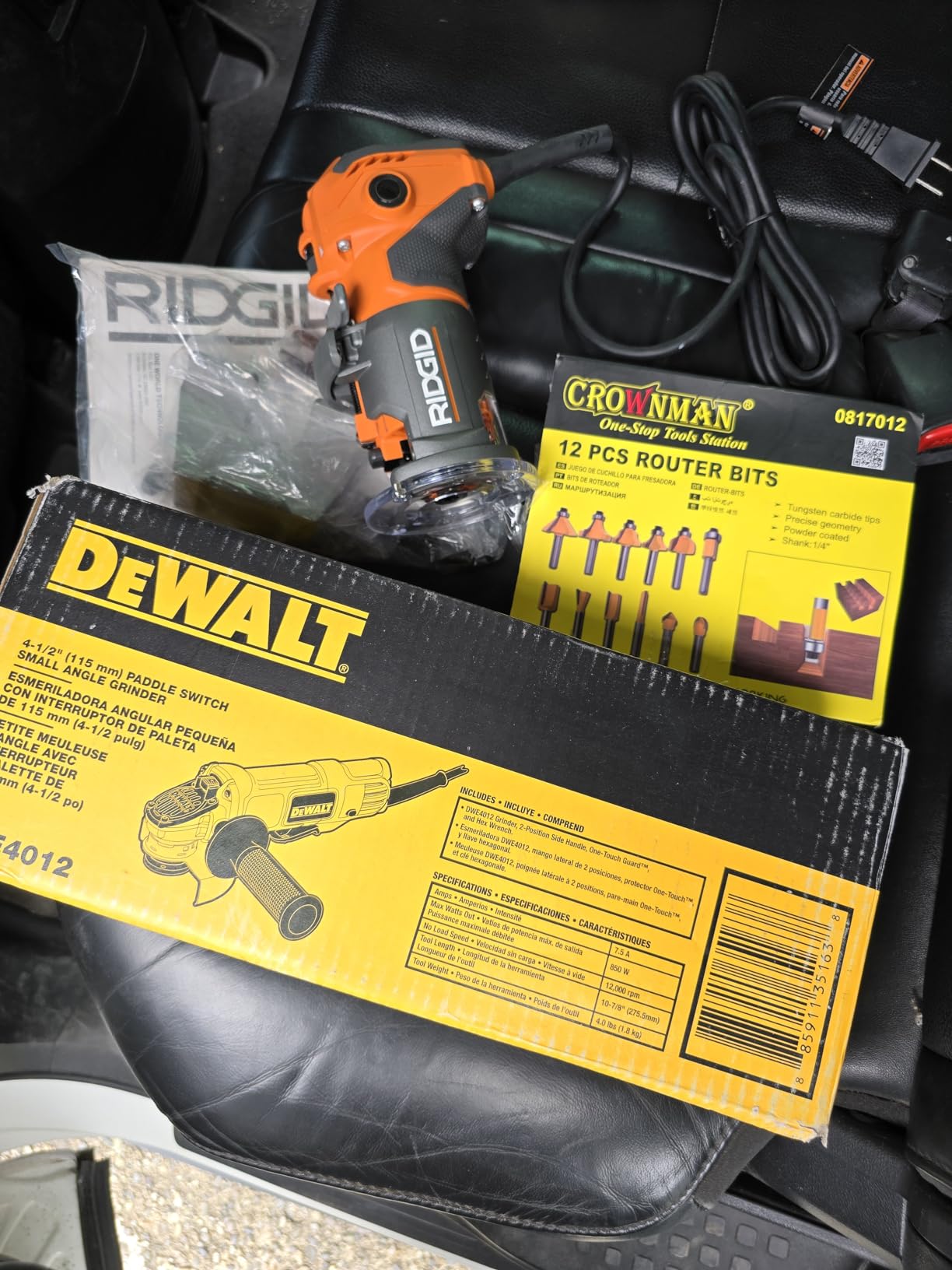 DEWALT Angle Grinder Tool, 4-1/2-Inch, Paddle Switch, 7-Amp (DWE4012) customer photo 1