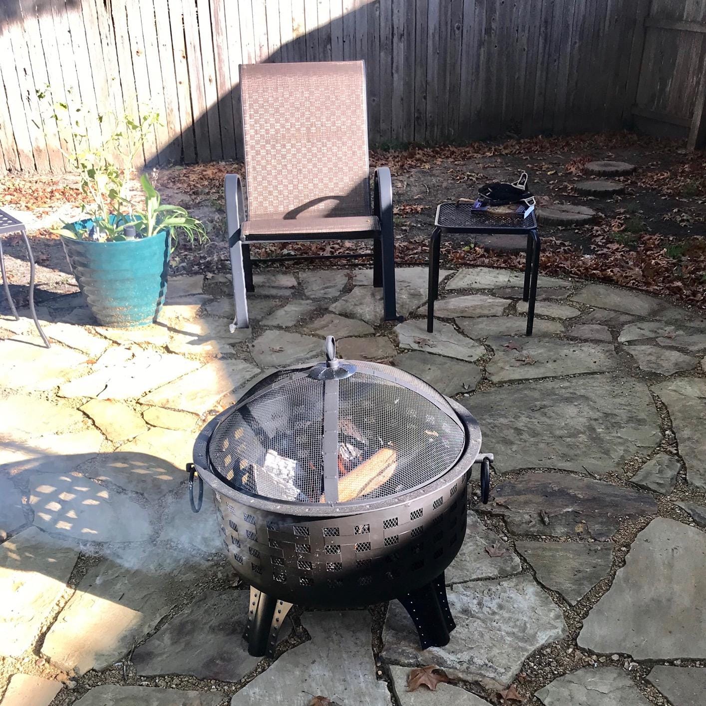 Amazon Basics 27 inch Steel Round Lattice Fire Pit, Easy to Assemble customer photo 1