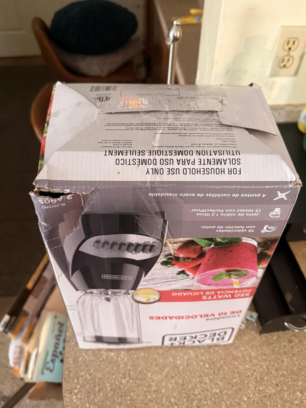 BLACK+DECKER Countertop Blender with 6-Cup Glass Jar, 10-Speed Settings, Black, BL2010BG customer photo 2