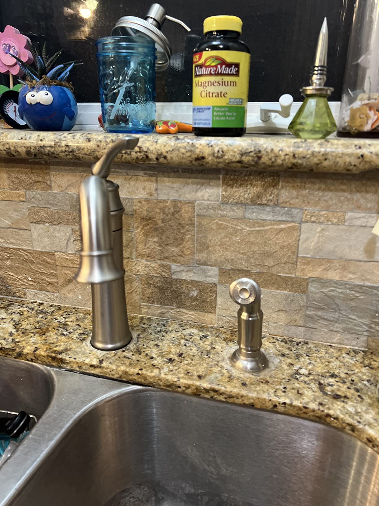 Moen Wetherly Spot Resist Stainless High-Arc Kitchen Faucet with Side Spray, 87999SRS customer photo 1
