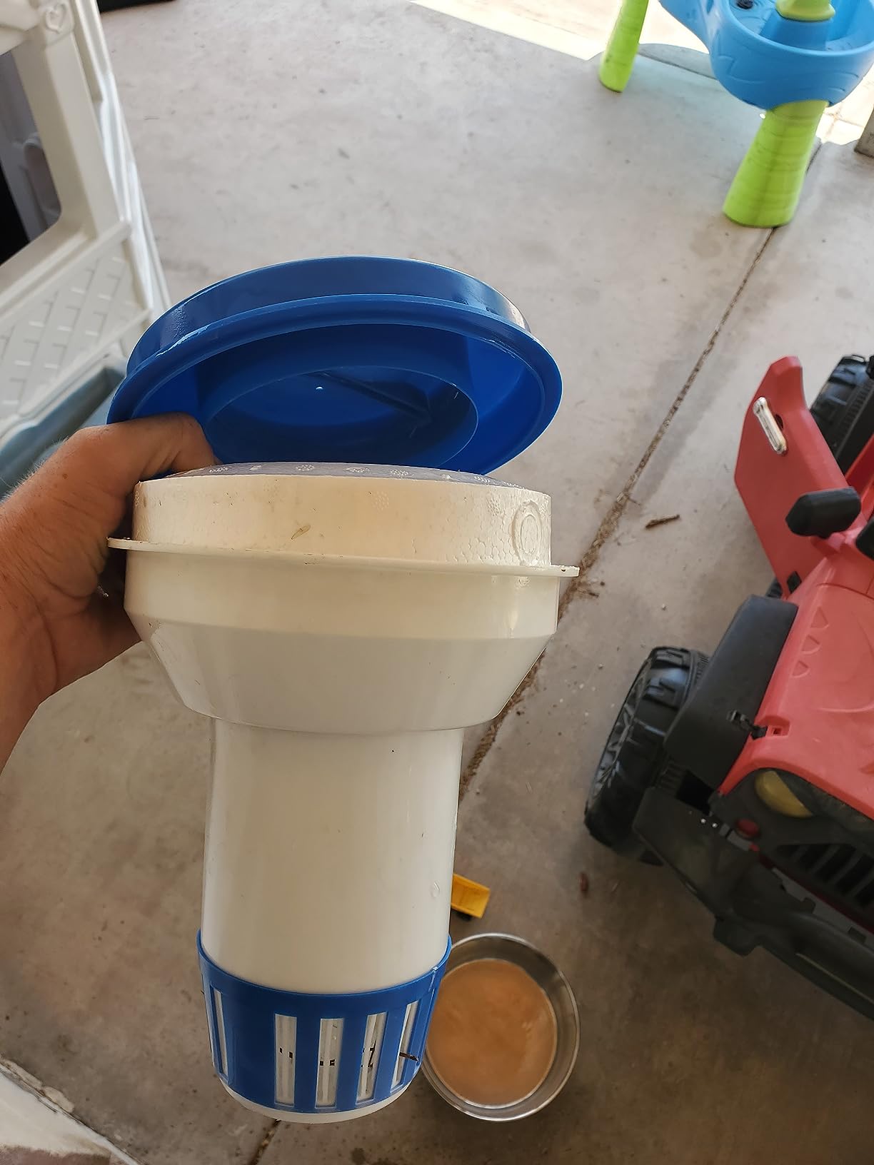 FibroPool Chlorine Floater - Adjustable Release - 12 in - Vinyl customer photo 2