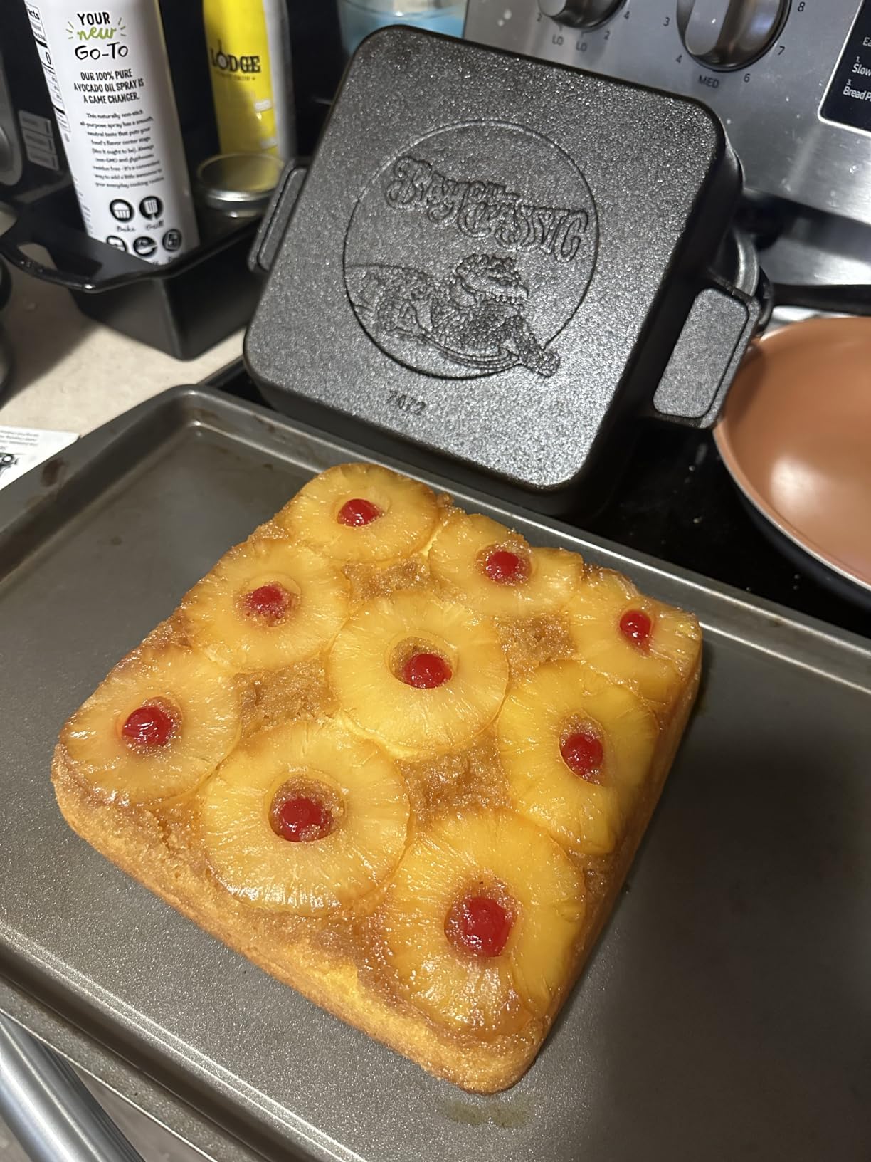 Bayou Classic 7472 8-in Cast Iron Square Cake Pan for Cornbread customer photo 2