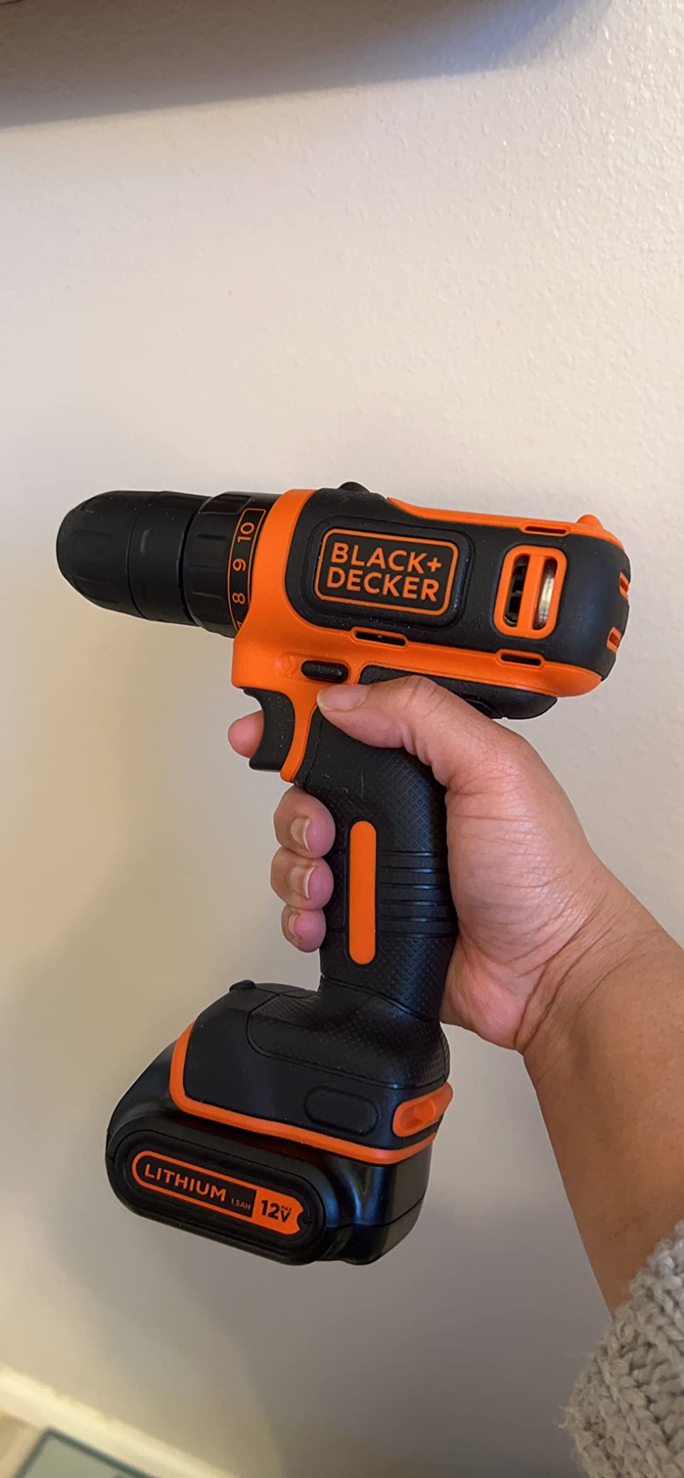 BLACK+DECKER 12V MAX Cordless Drill/Driver, Battery and Charger Included (BDCDD12C) customer photo 1