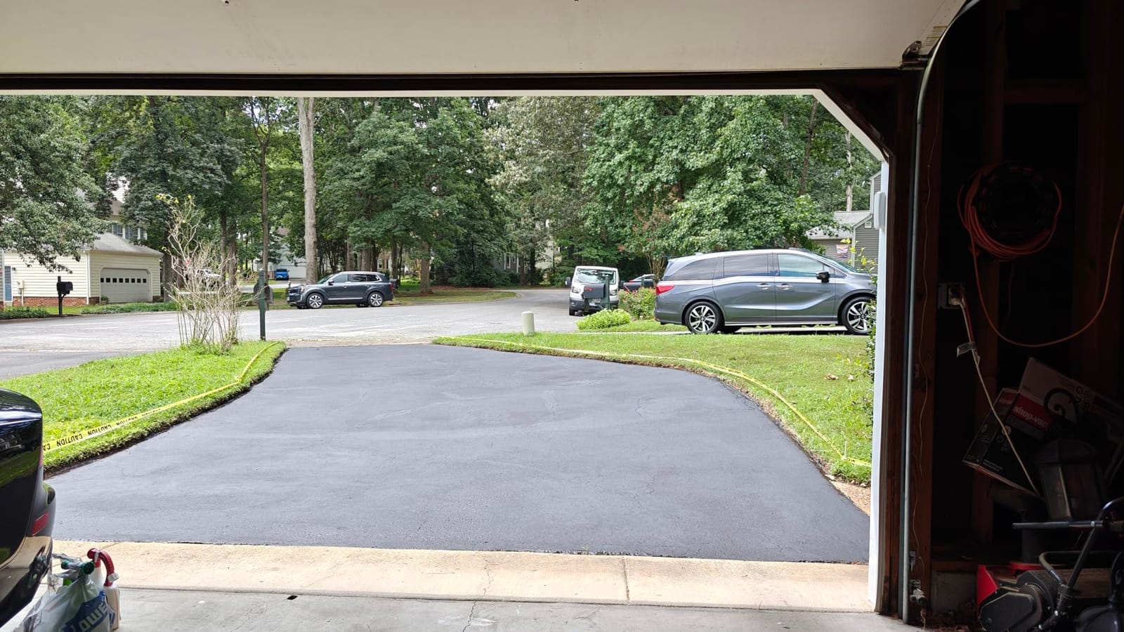 Henry HE532410 5 Gallon Driveway Asphalt Resurfacer customer photo 1